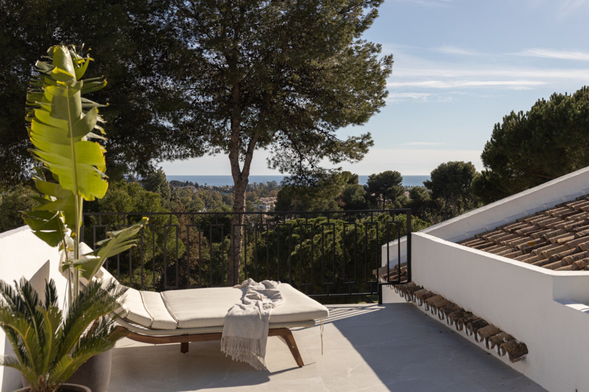 Resale - House - Semi-Detached House - Marbella - Nueva Andalucia