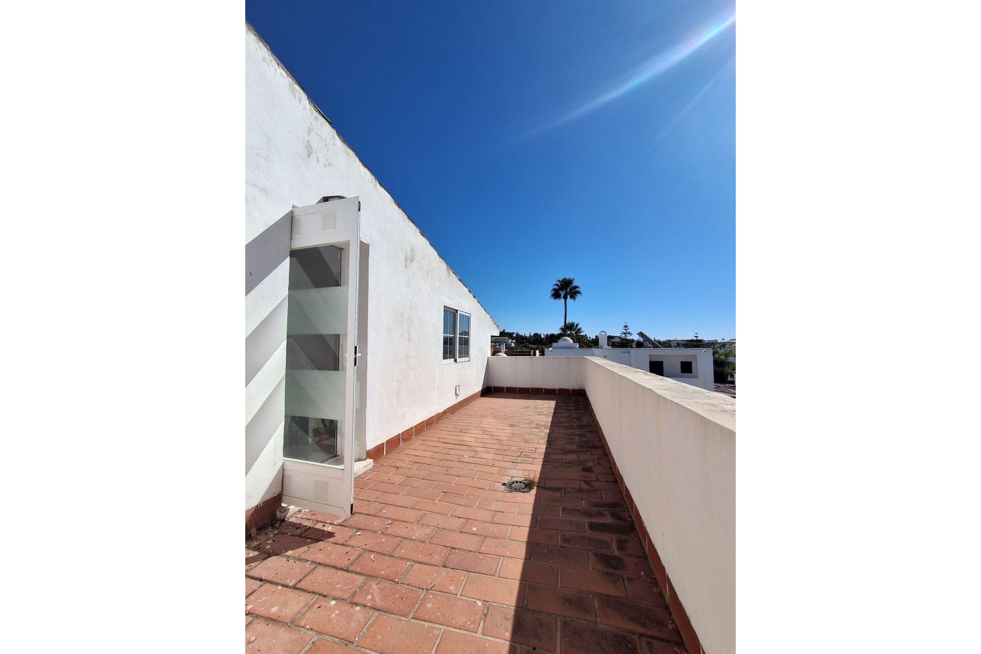Resale - House - Semi-Detached House - Marbella - Nueva Andalucia
