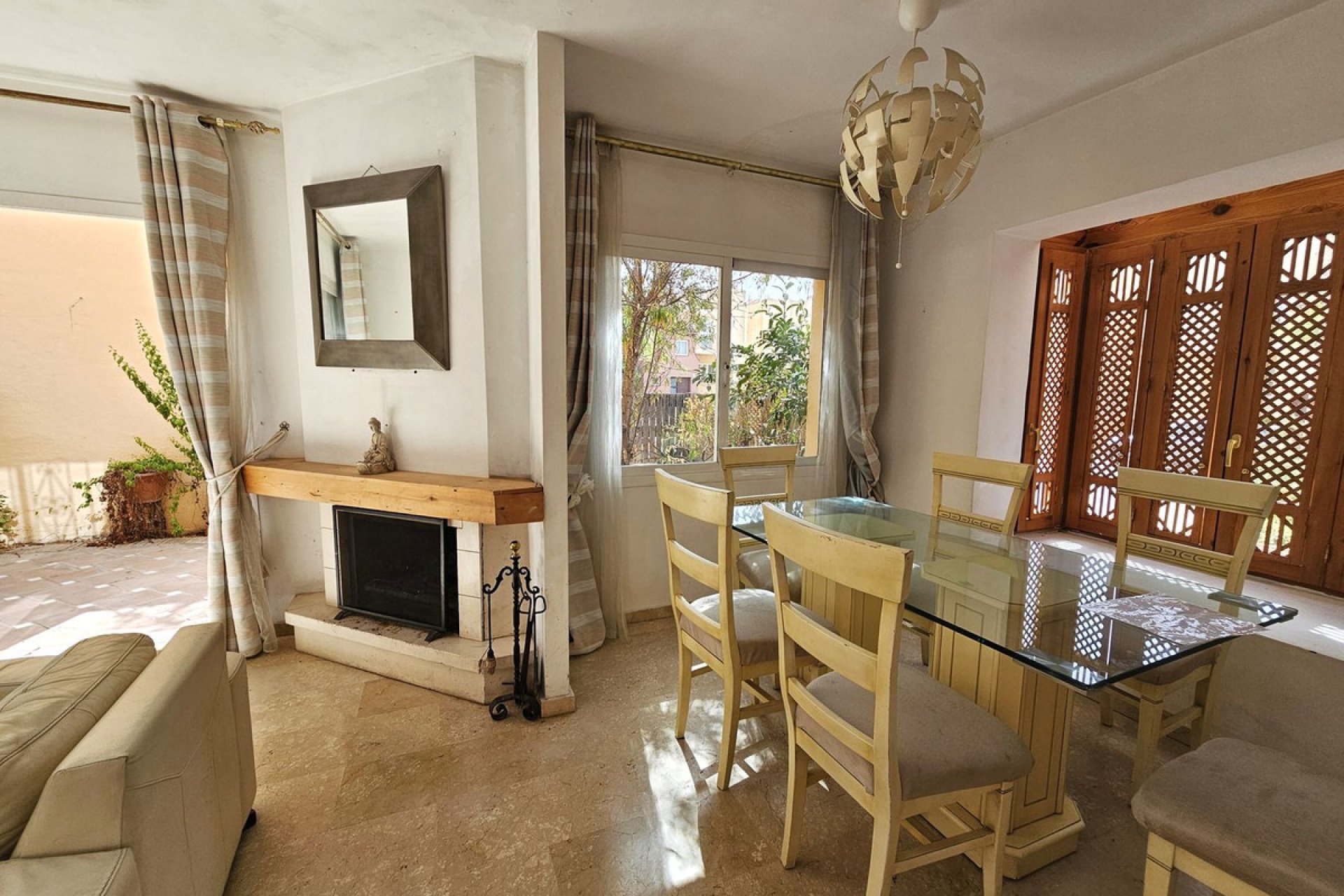 Resale - House - Semi-Detached House - Marbella - Nueva Andalucia