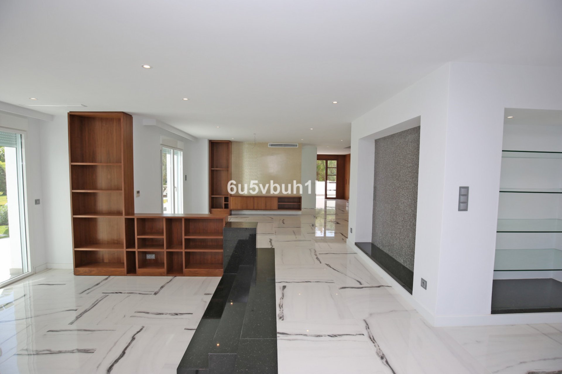 Resale - House - Semi-Detached House - Marbella - Nueva Andalucia