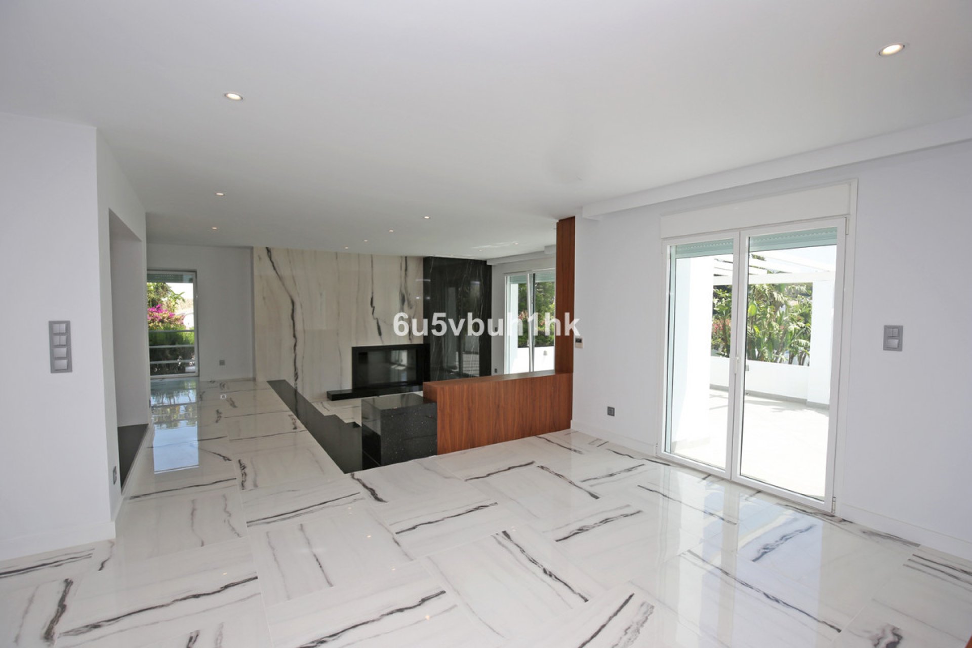 Resale - House - Semi-Detached House - Marbella - Nueva Andalucia