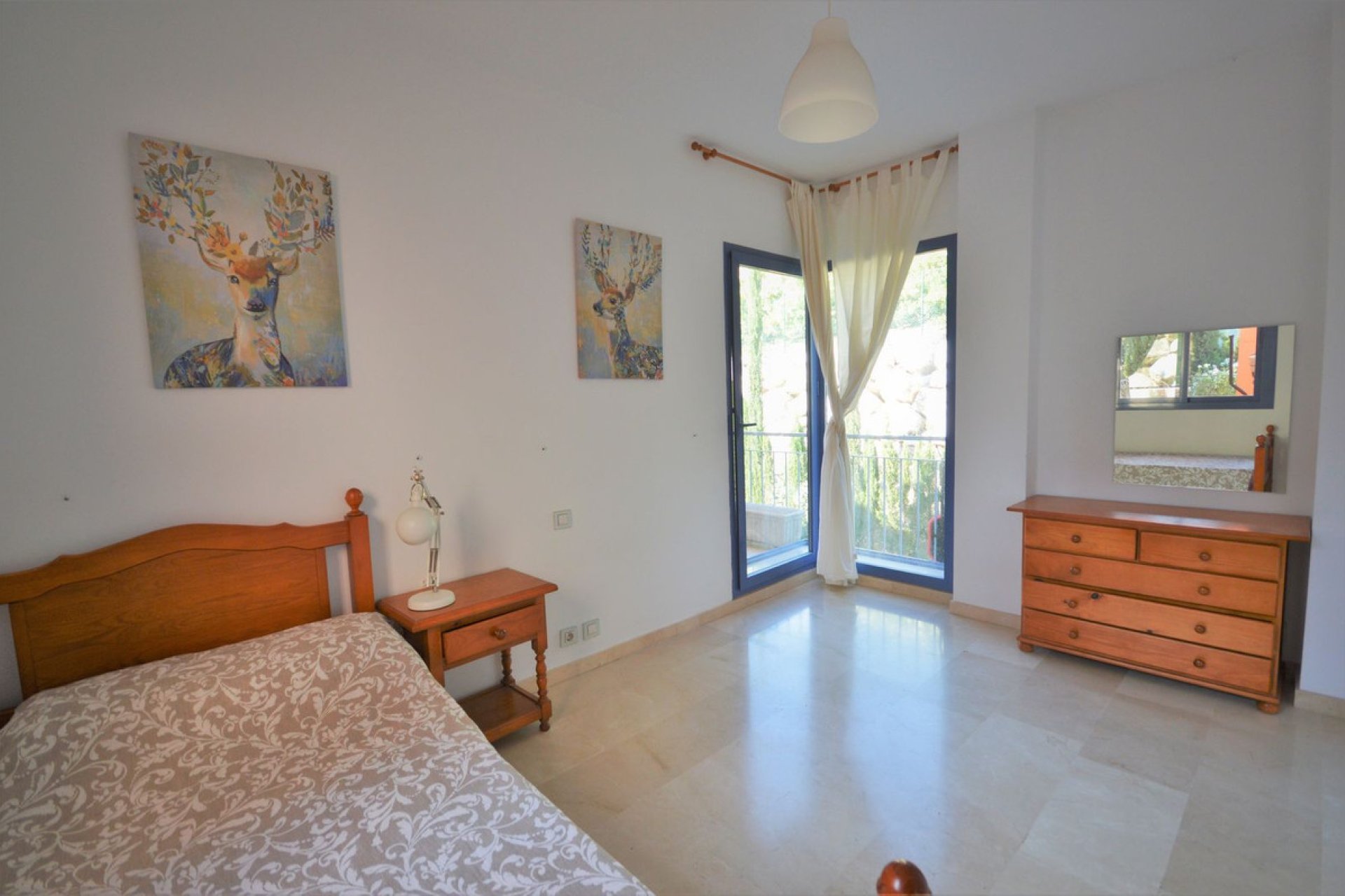 Resale - House - Semi-Detached House - Marbella - Nueva Andalucia