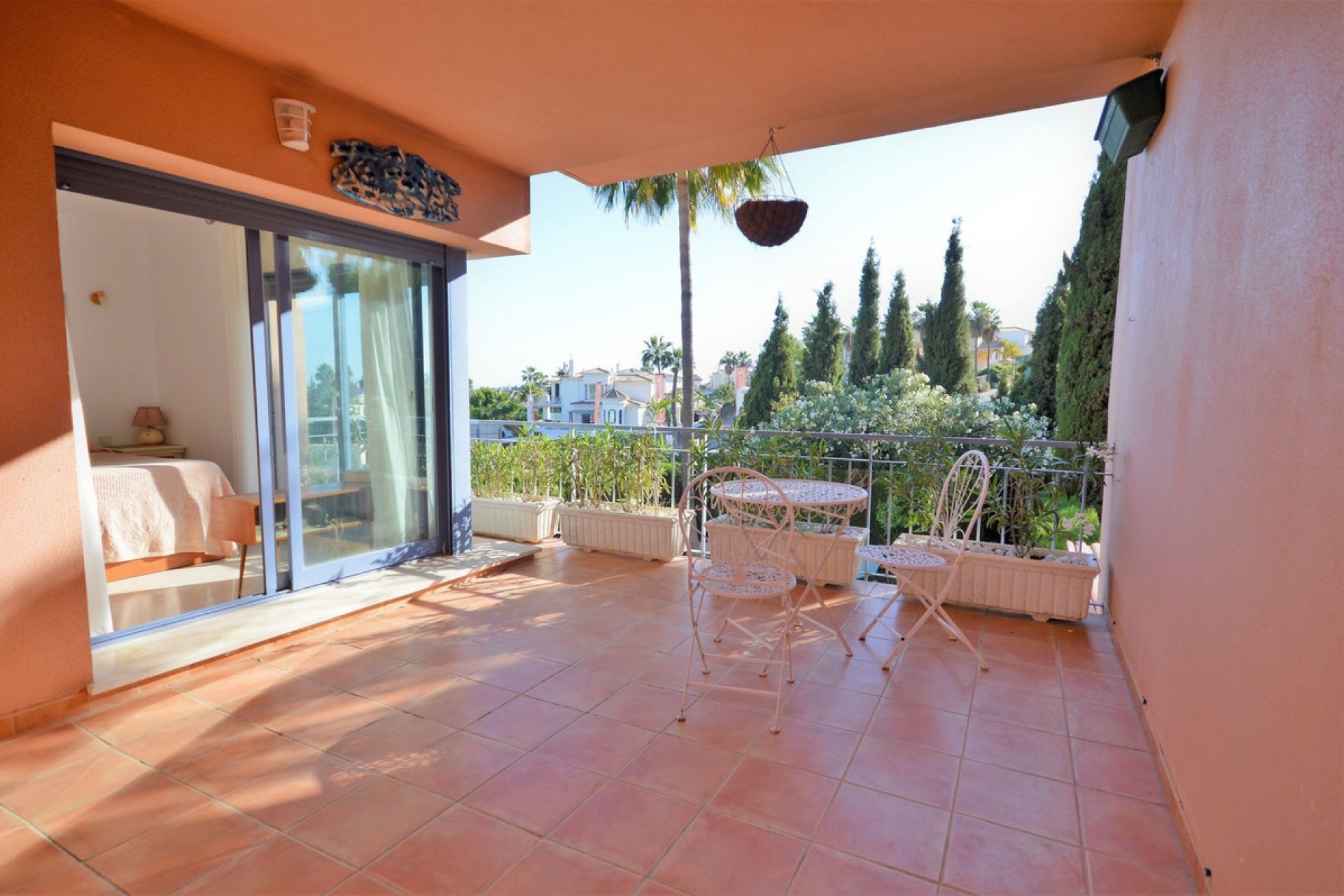 Resale - House - Semi-Detached House - Marbella - Nueva Andalucia