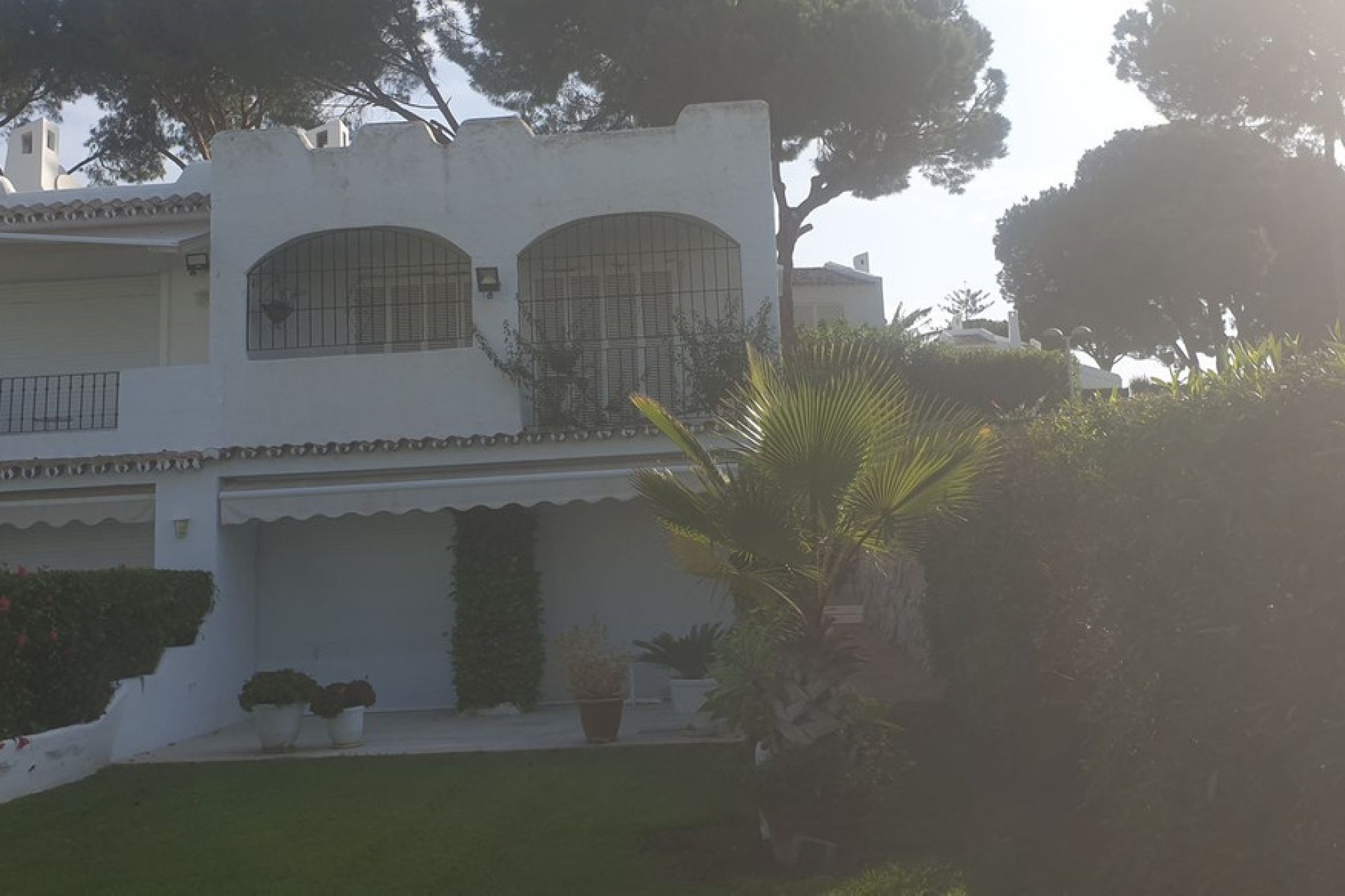 Resale - House - Semi-Detached House - Marbella - Nueva Andalucia