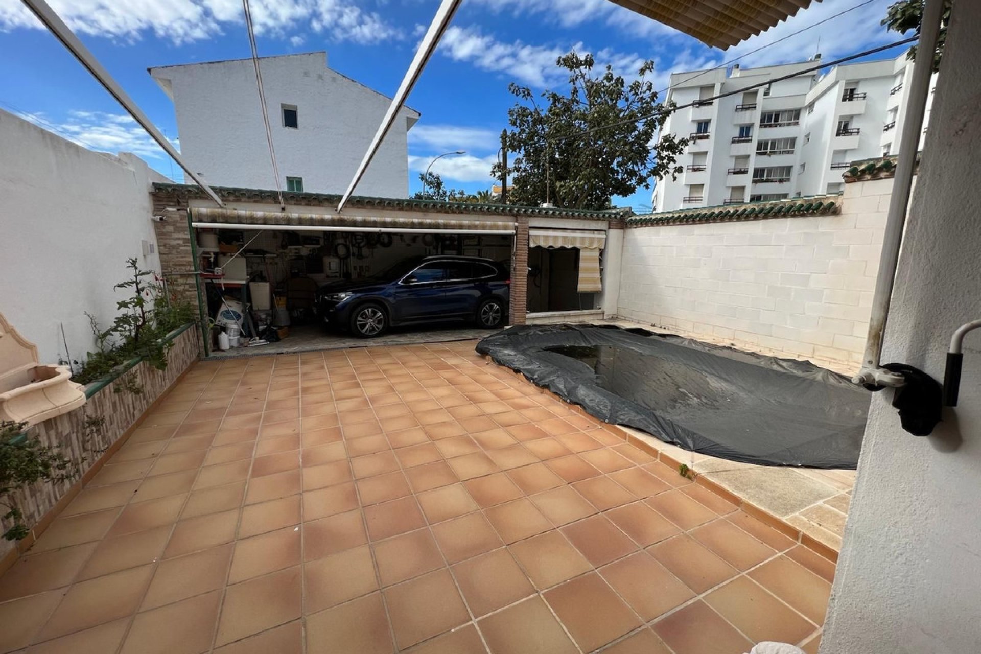 Resale - House - Semi-Detached House - Marbella - Nueva Andalucia