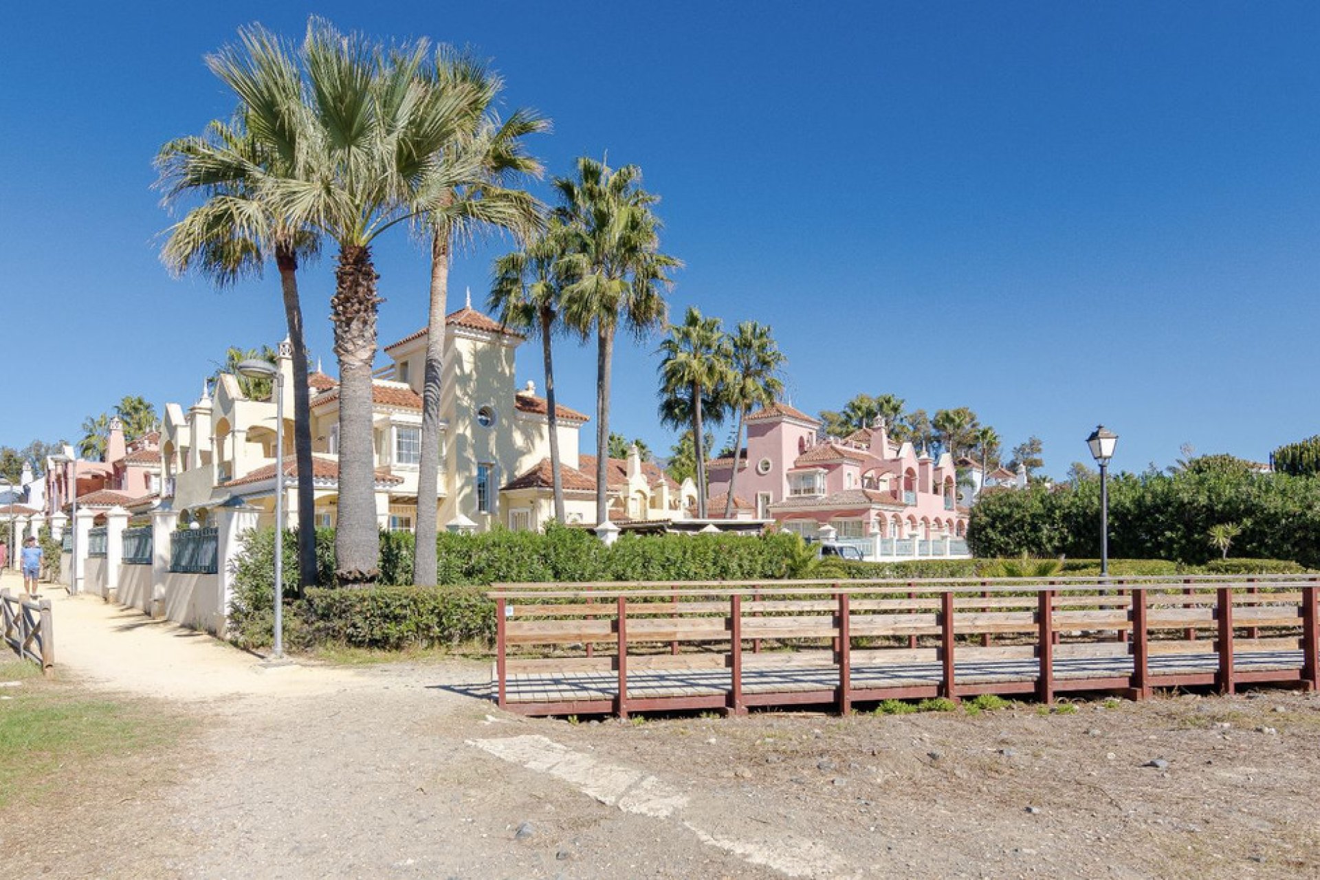 Resale - House - Semi-Detached House - Marbella - Puerto Banús