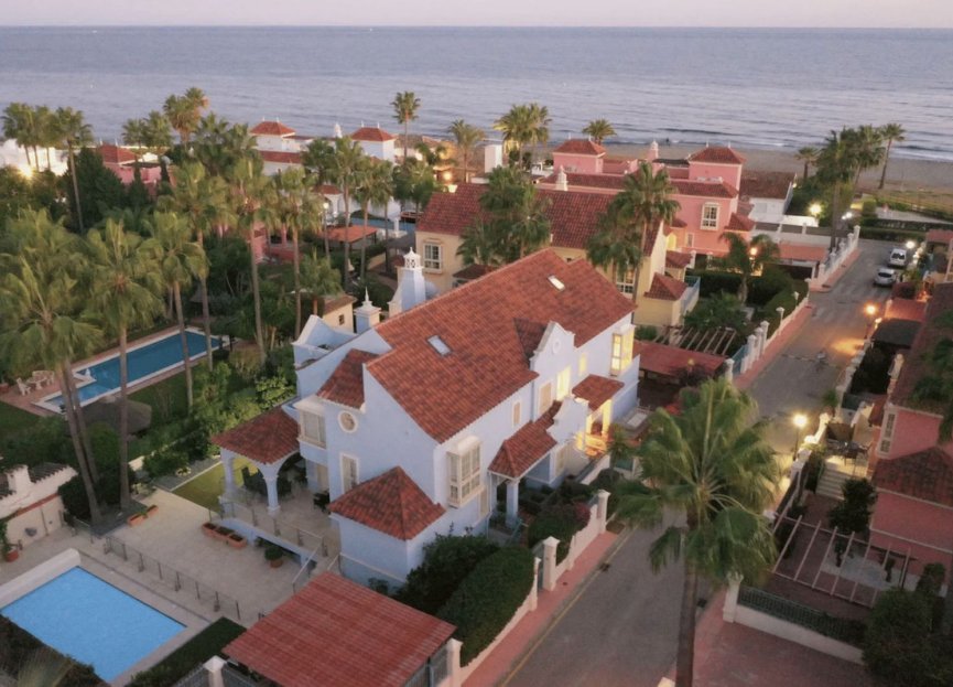 Resale - House - Semi-Detached House - Marbella - Puerto Banús