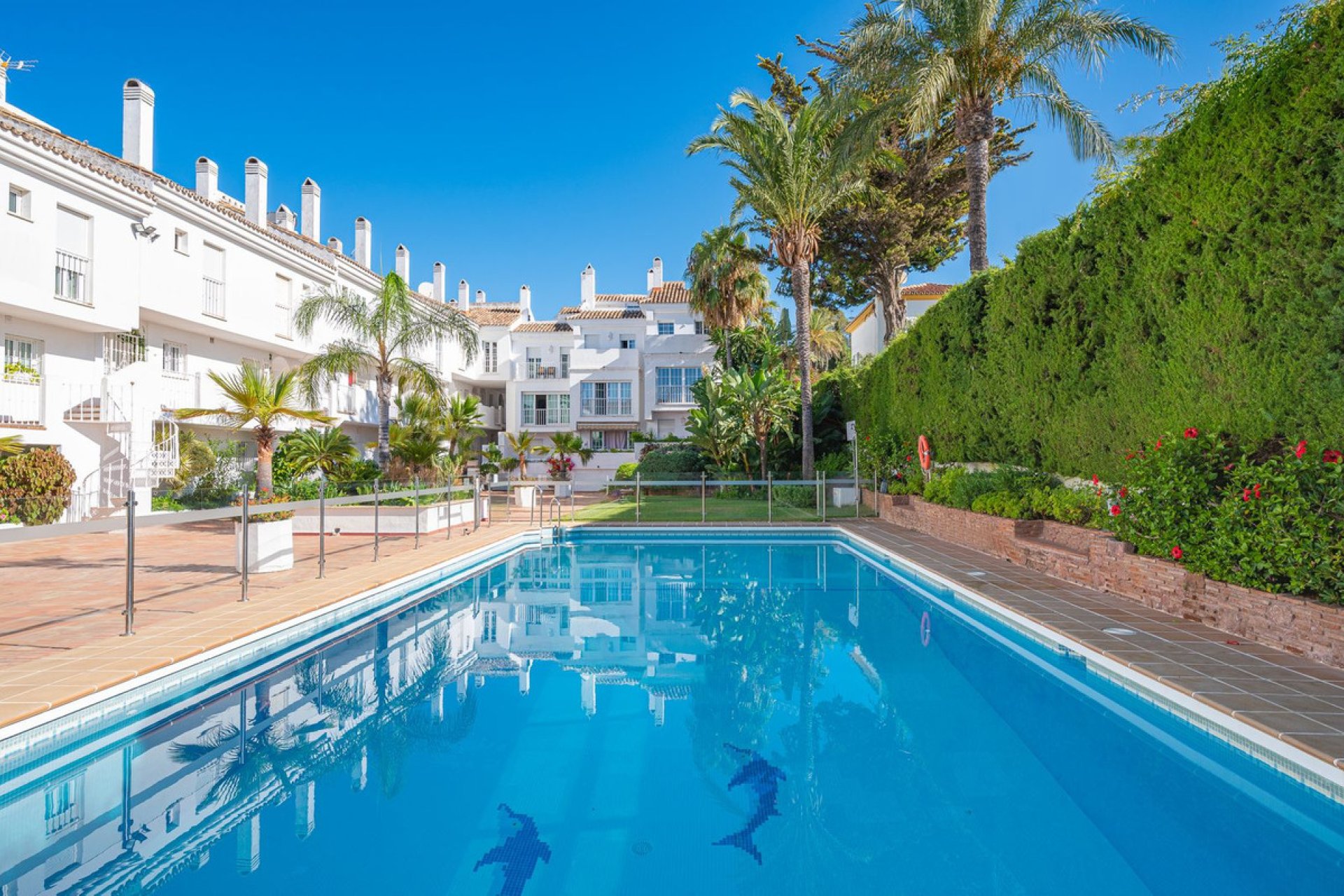 Resale - House - Semi-Detached House - Marbella - Puerto Banús