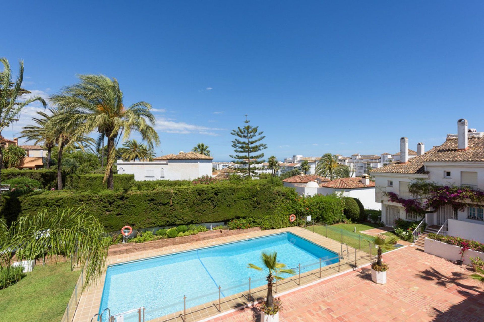 Resale - House - Semi-Detached House - Marbella - Puerto Banús