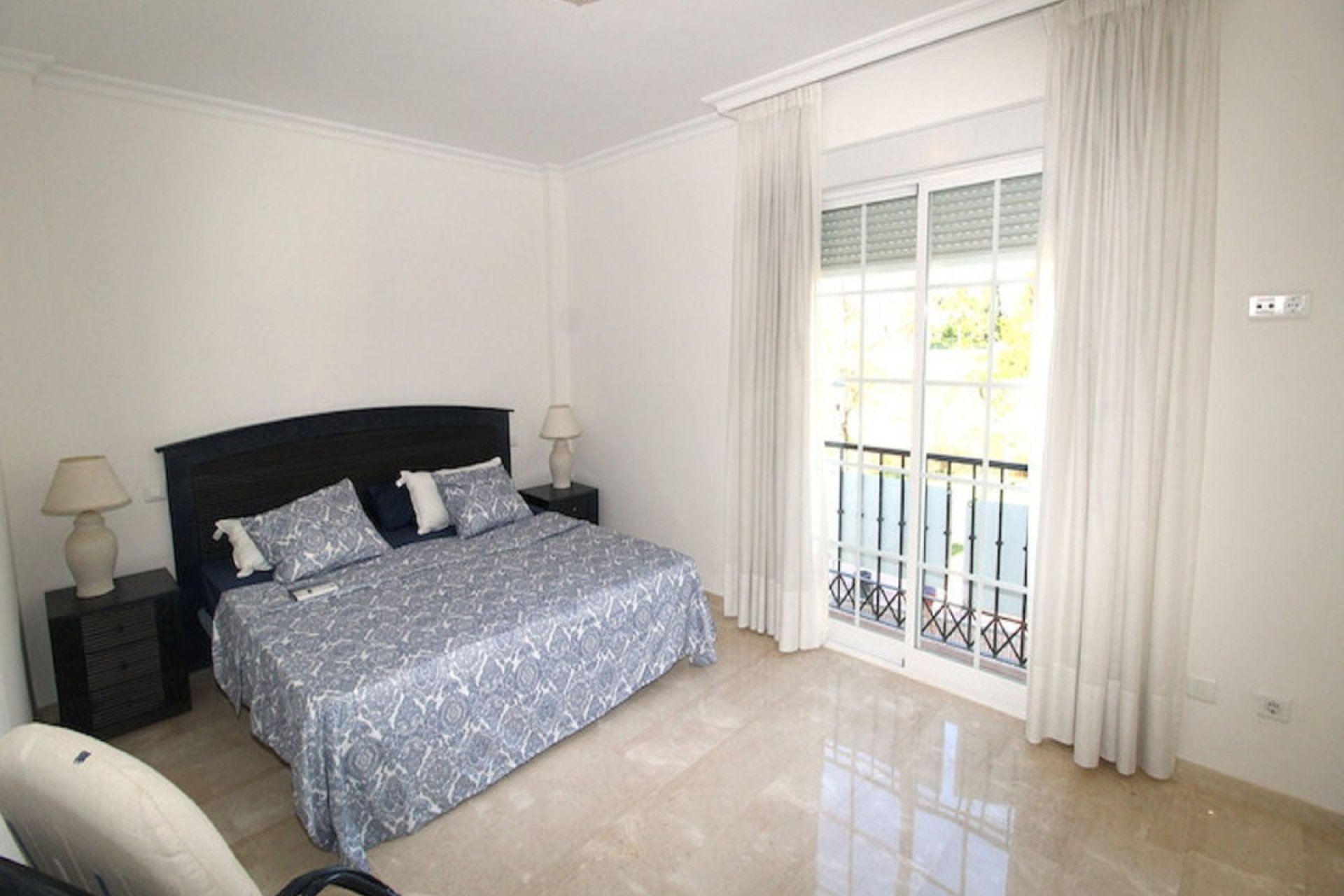 Resale - House - Semi-Detached House - Marbella - Puerto Banús