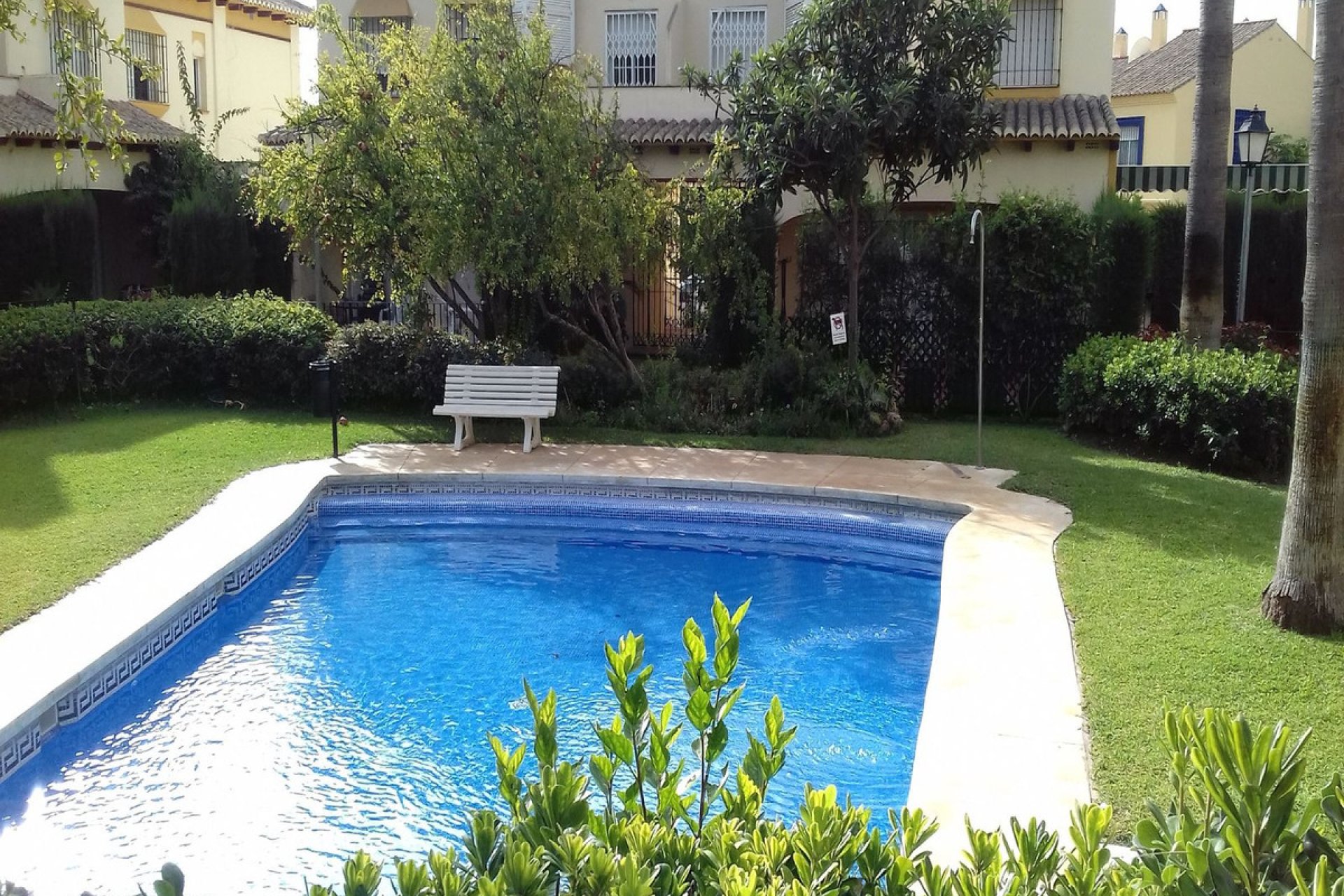 Resale - House - Semi-Detached House - Marbella - Puerto Banús