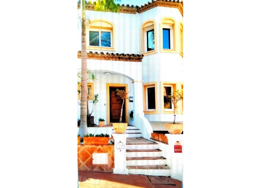 Resale - House - Semi-Detached House - Marbella - Puerto Banús