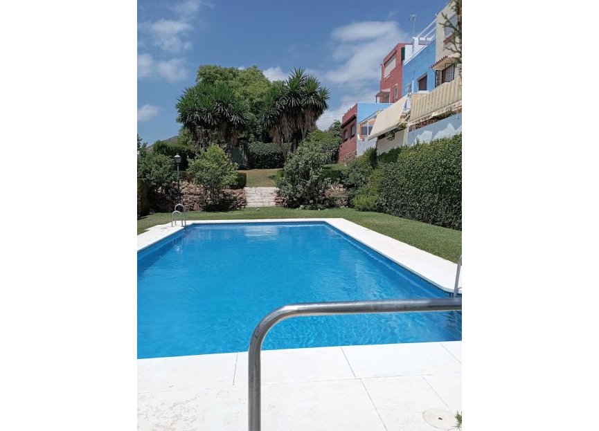 Resale - House - Semi-Detached House - Marbella - Río Real