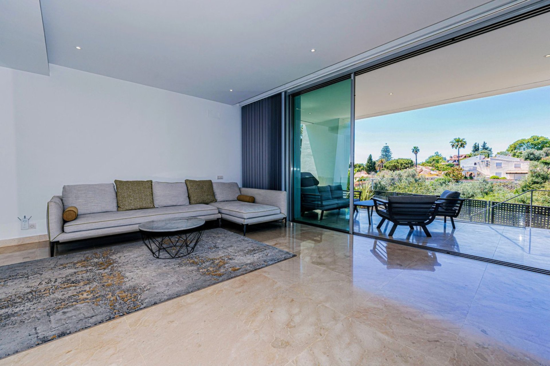 Resale - House - Semi-Detached House - Marbella - Río Real