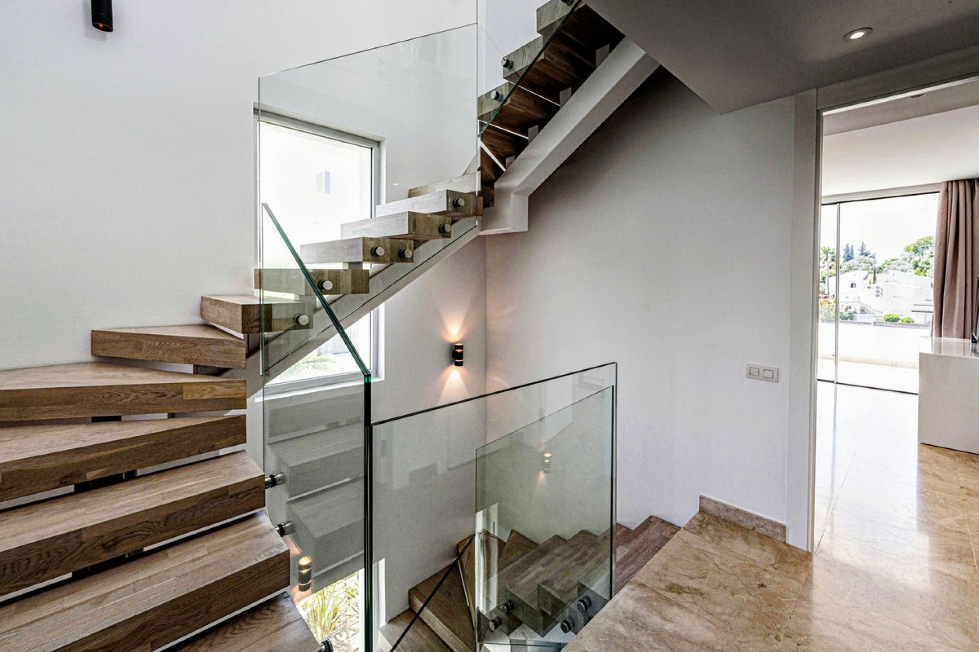 Resale - House - Semi-Detached House - Marbella - Río Real