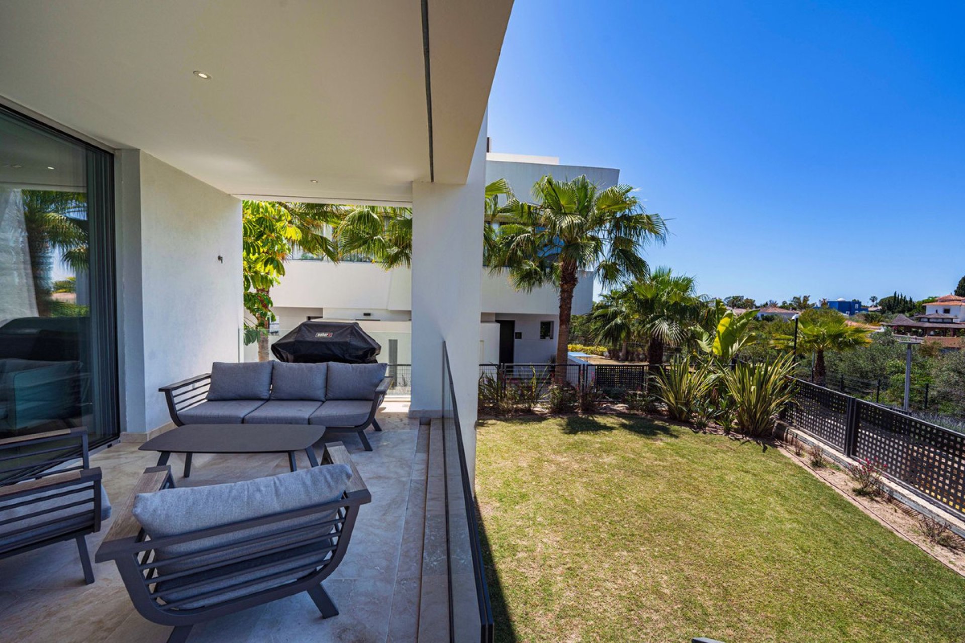 Resale - House - Semi-Detached House - Marbella - Río Real