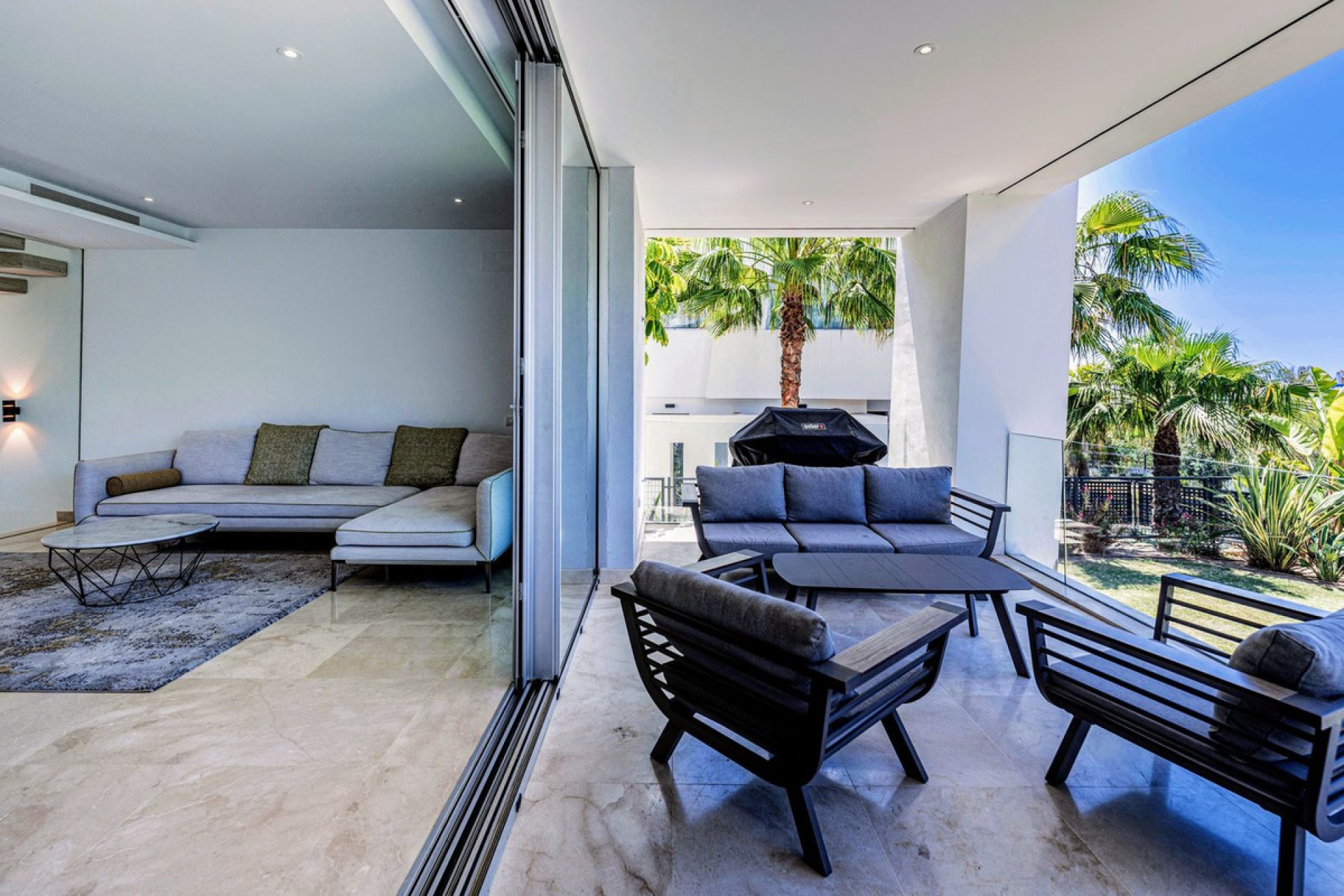 Resale - House - Semi-Detached House - Marbella - Río Real