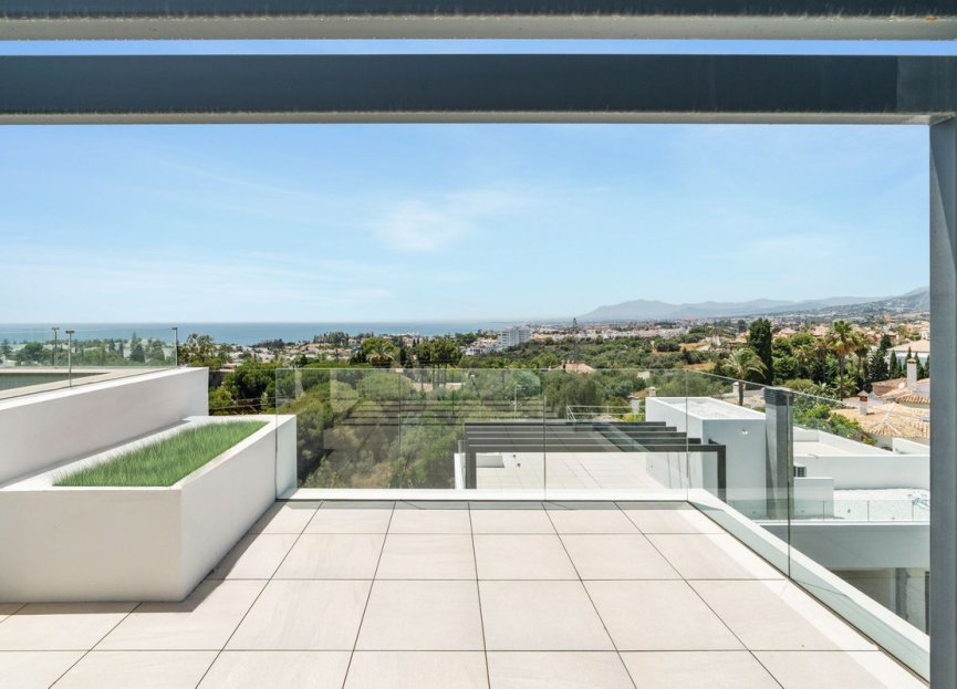 Resale - House - Semi-Detached House - Marbella - Río Real