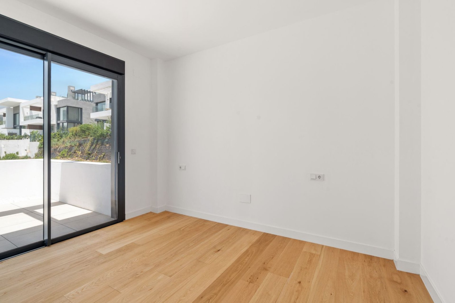 Resale - House - Semi-Detached House - Marbella - Río Real