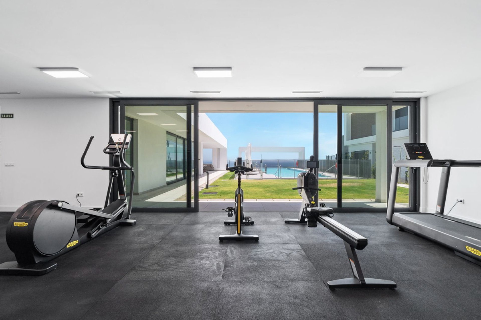 Resale - House - Semi-Detached House - Marbella - Río Real