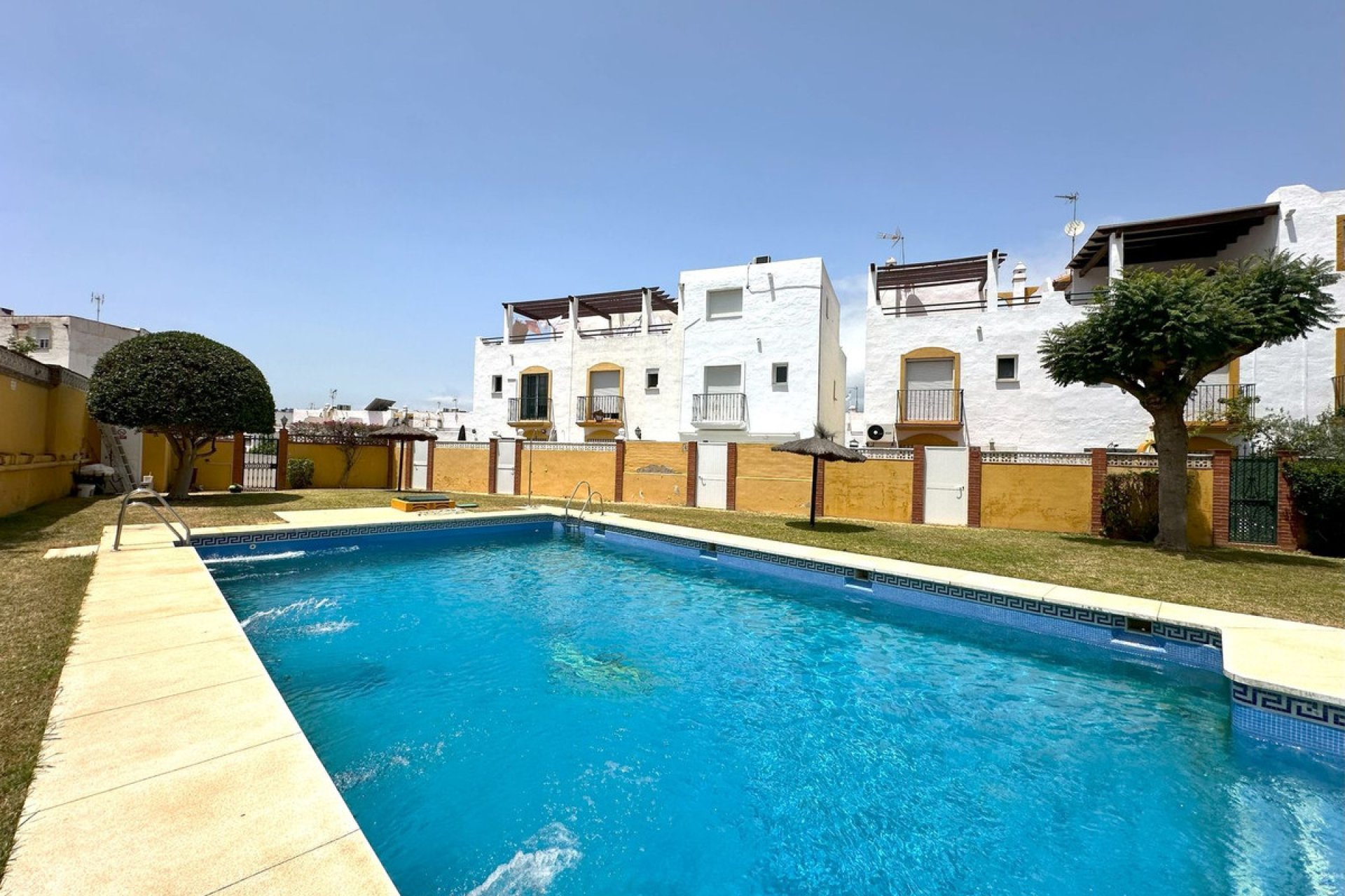 Resale - House - Semi-Detached House - Marbella - San Pedro De Alcantara