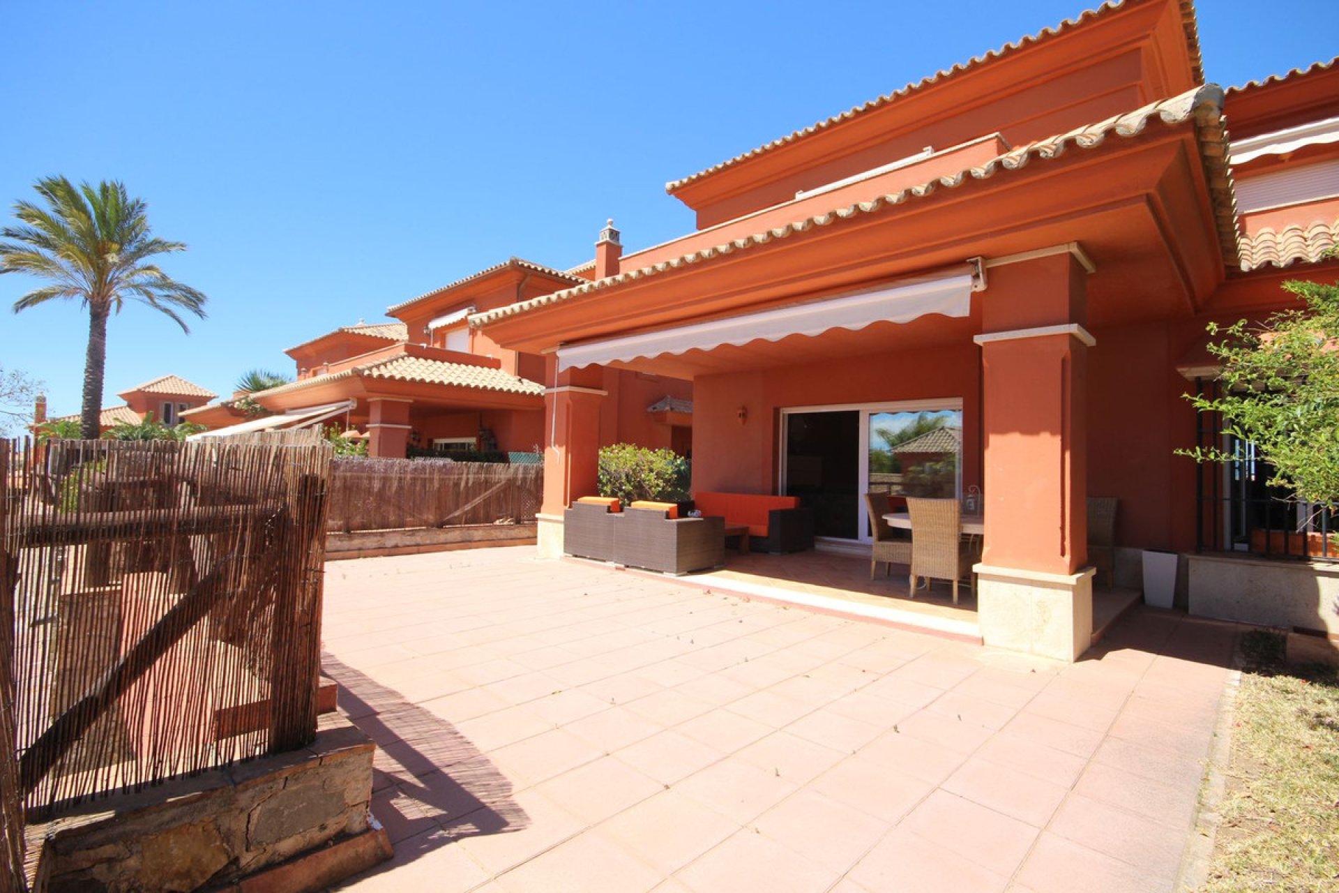 Resale - House - Semi-Detached House - Marbella - Santa Clara