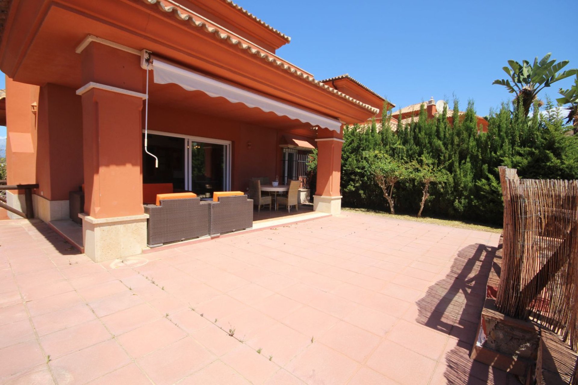 Resale - House - Semi-Detached House - Marbella - Santa Clara