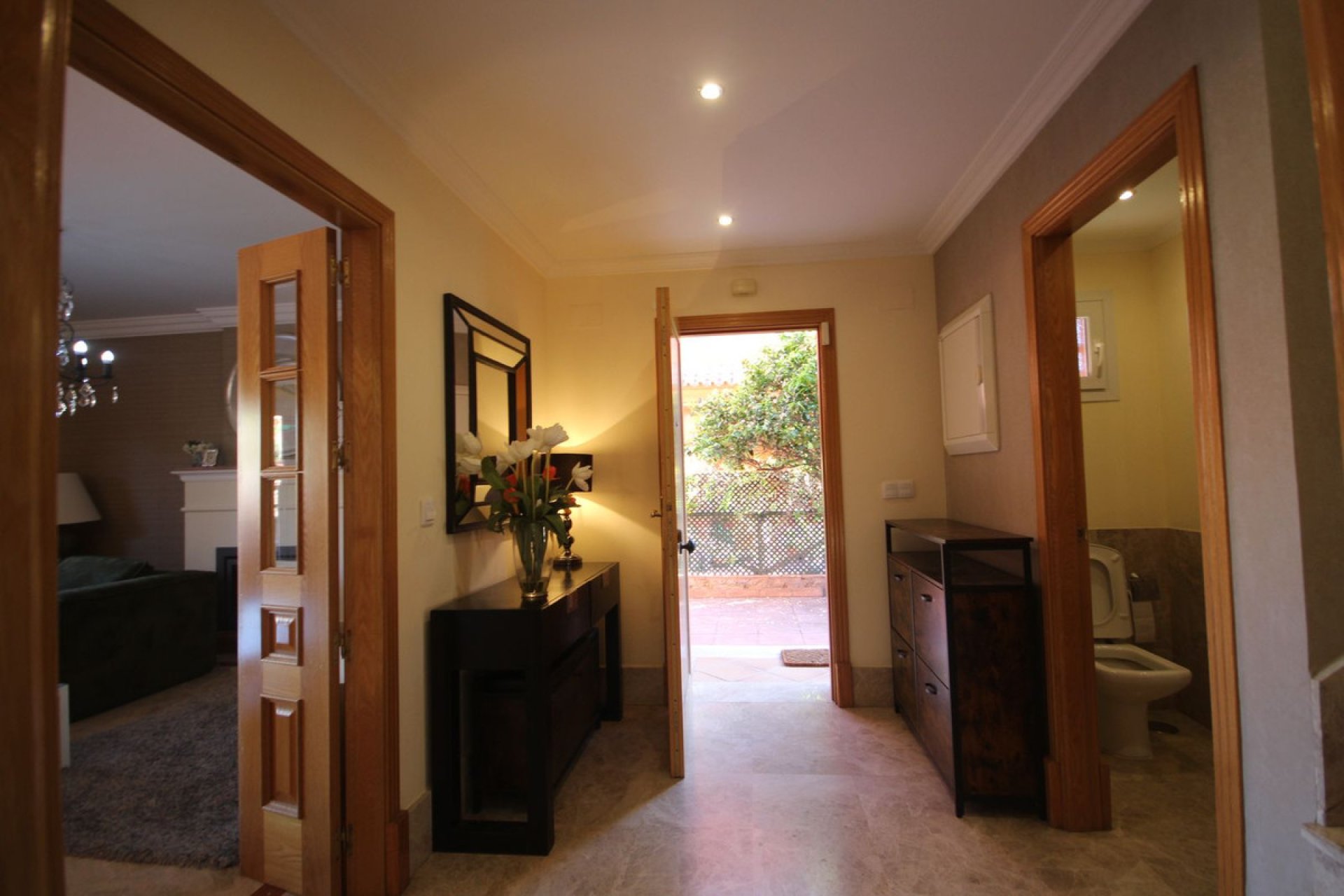 Resale - House - Semi-Detached House - Marbella - Santa Clara