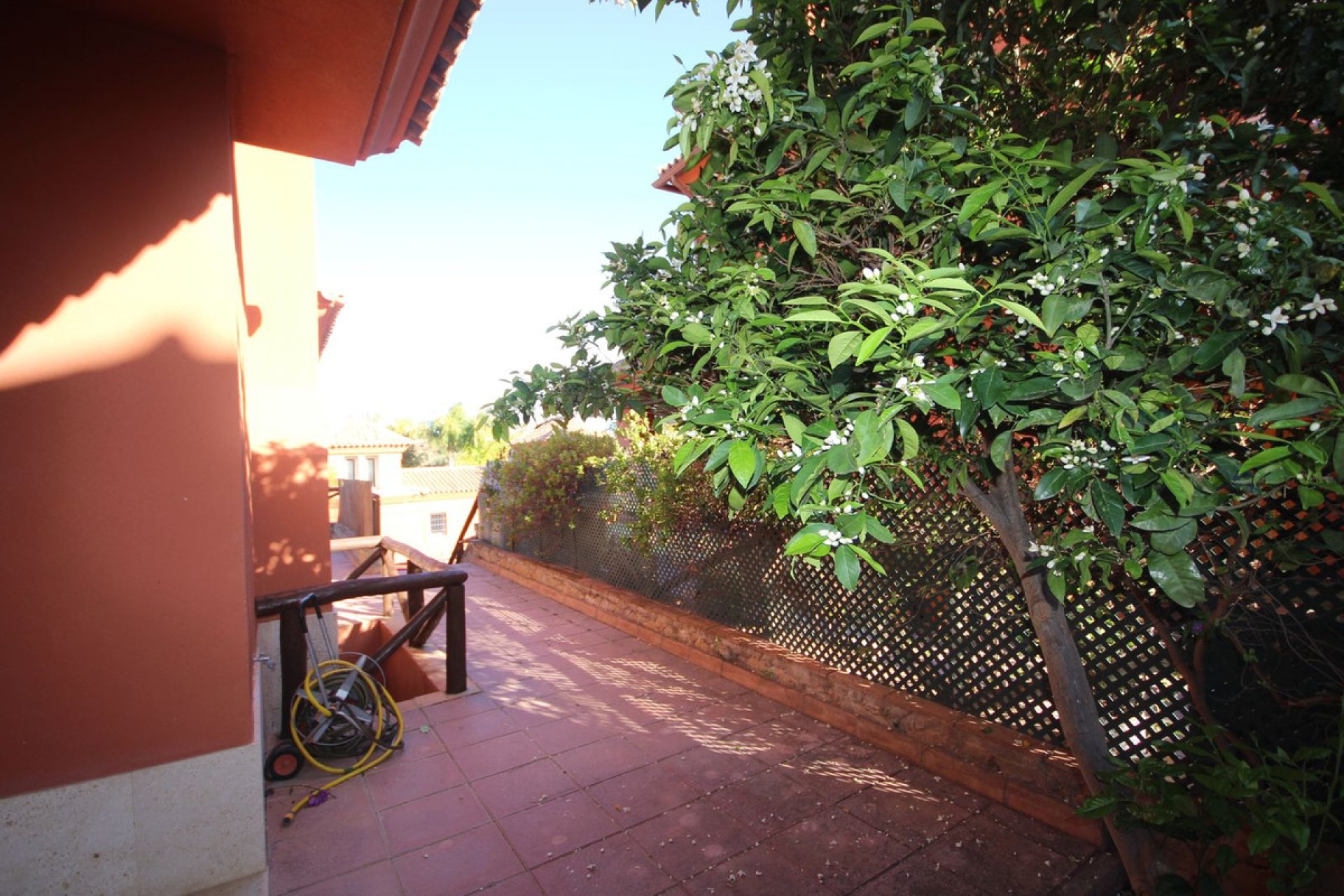 Resale - House - Semi-Detached House - Marbella - Santa Clara