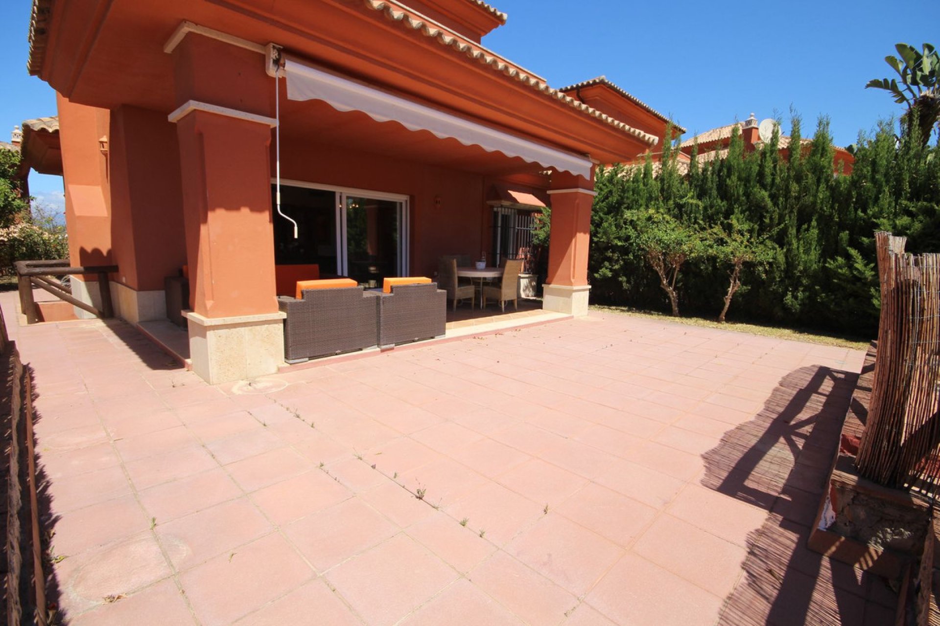 Resale - House - Semi-Detached House - Marbella - Santa Clara