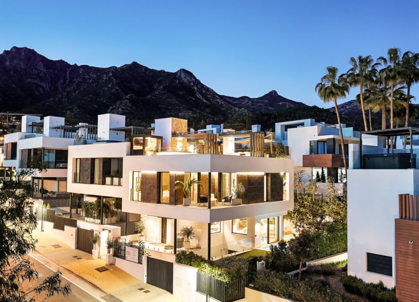 Resale - House - Semi-Detached House - Marbella - Sierra Blanca