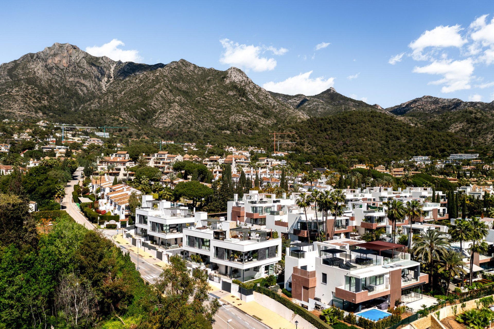 Resale - House - Semi-Detached House - Marbella - Sierra Blanca