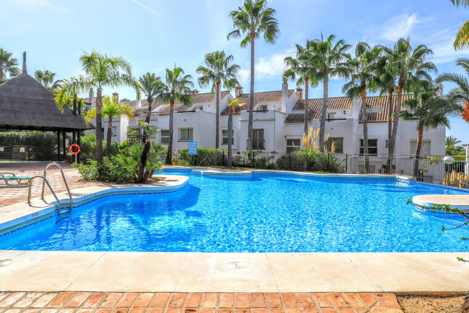 Resale - House - Semi-Detached House - Marbella - The Golden Mile