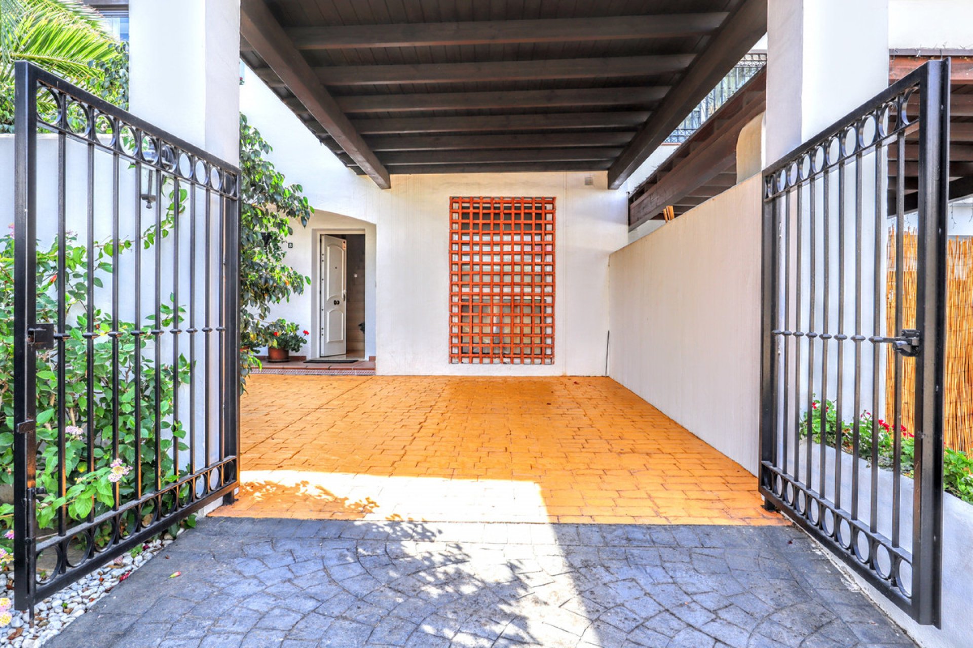 Resale - House - Semi-Detached House - Marbella - The Golden Mile