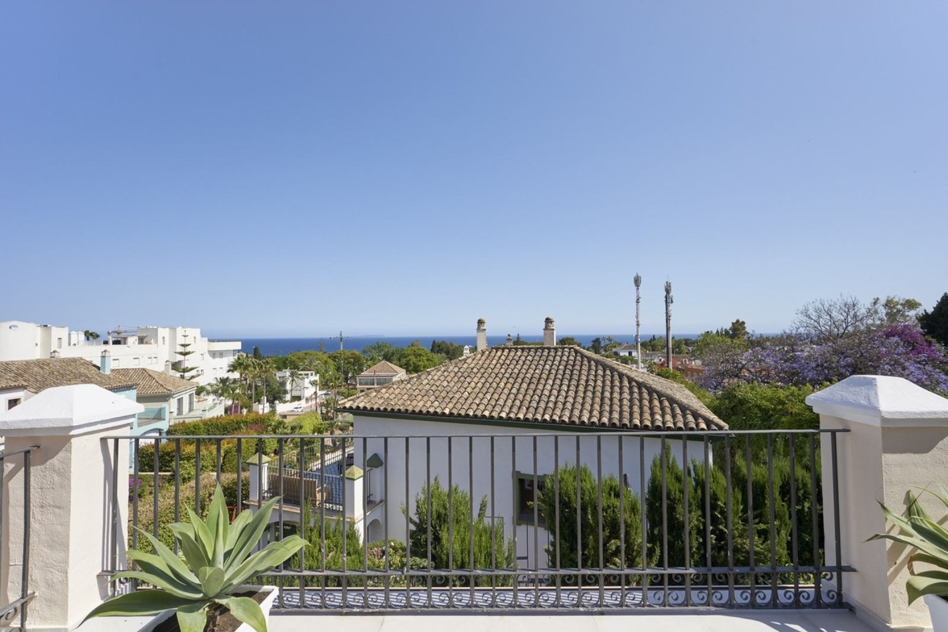 Resale - House - Semi-Detached House - Marbella - The Golden Mile