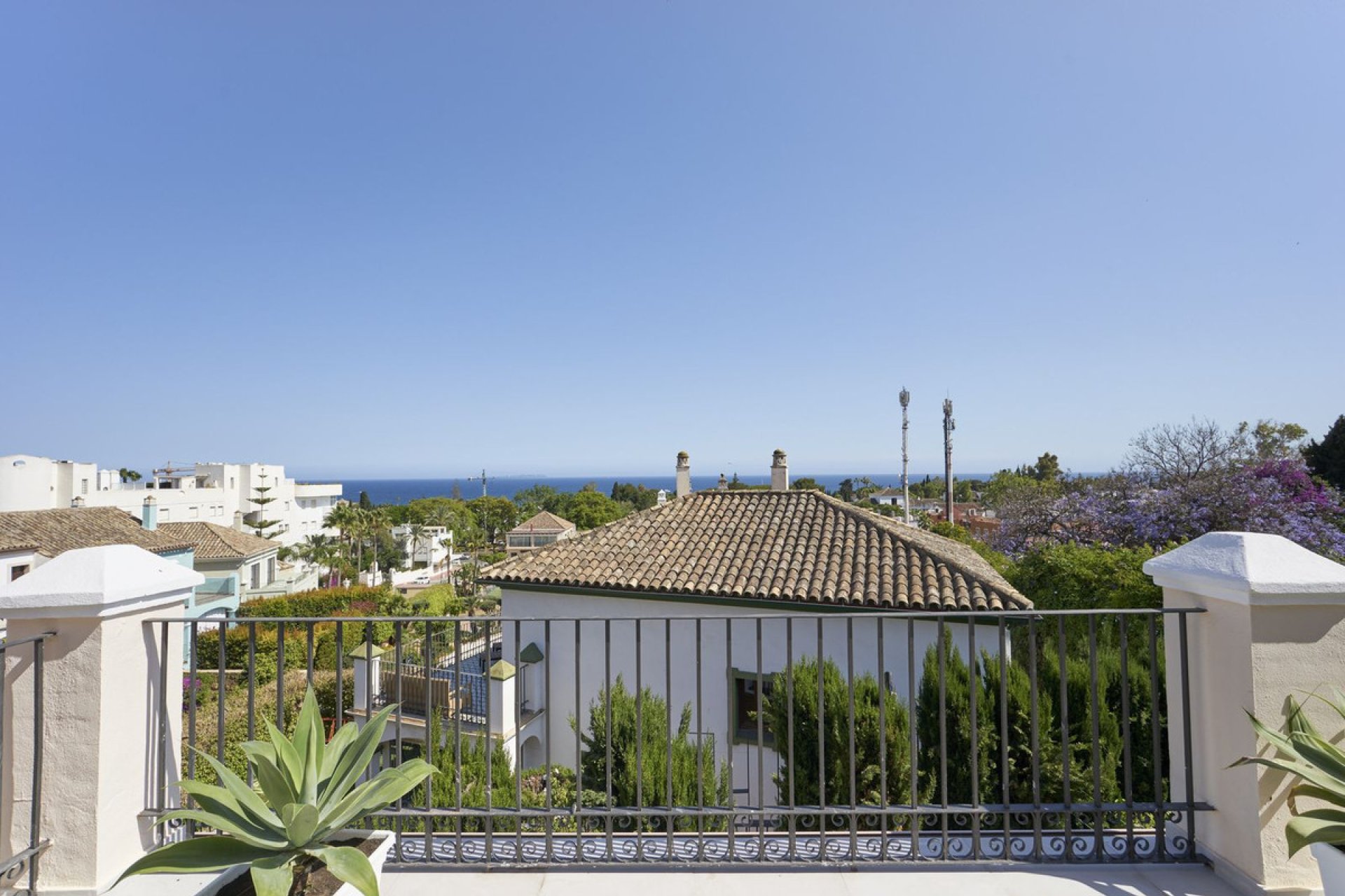 Resale - House - Semi-Detached House - Marbella - The Golden Mile