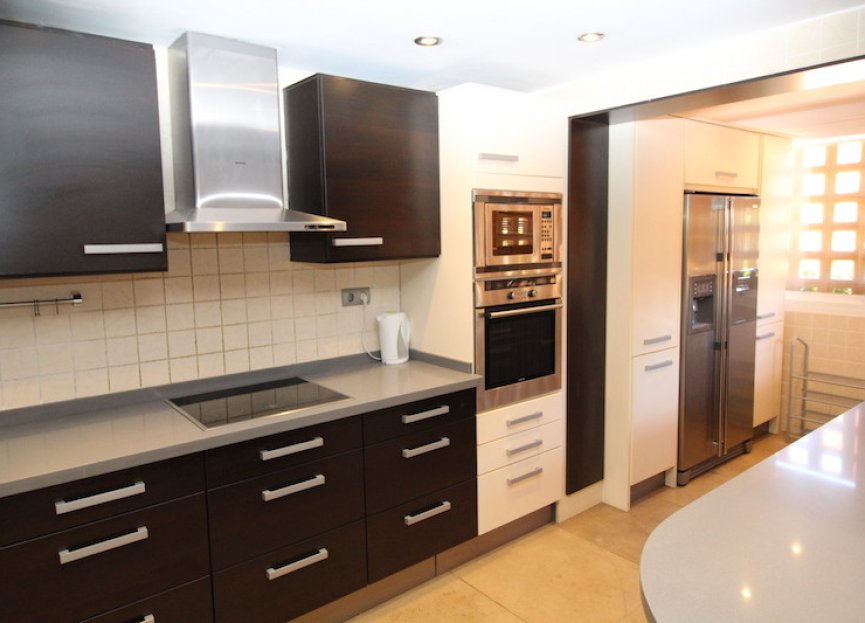 Resale - House - Semi-Detached House - Marbella - The Golden Mile