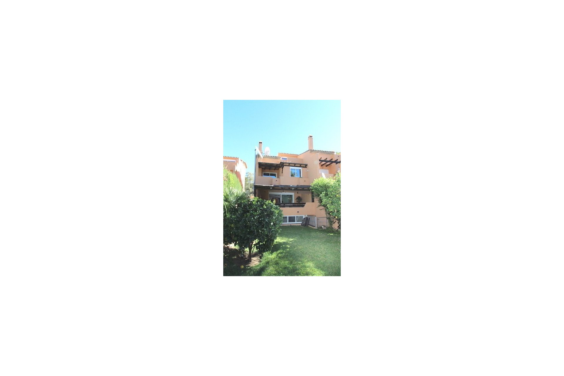 Resale - House - Semi-Detached House - Marbella - The Golden Mile