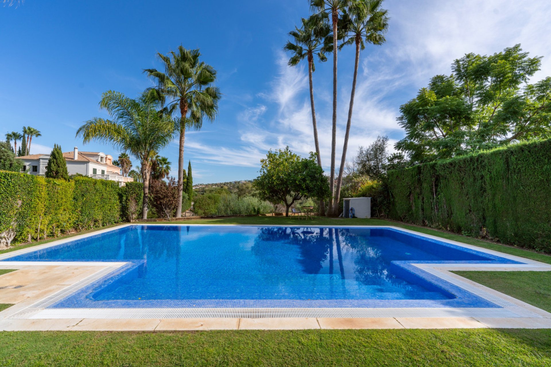 Resale - House - Semi-Detached House - Sotogrande