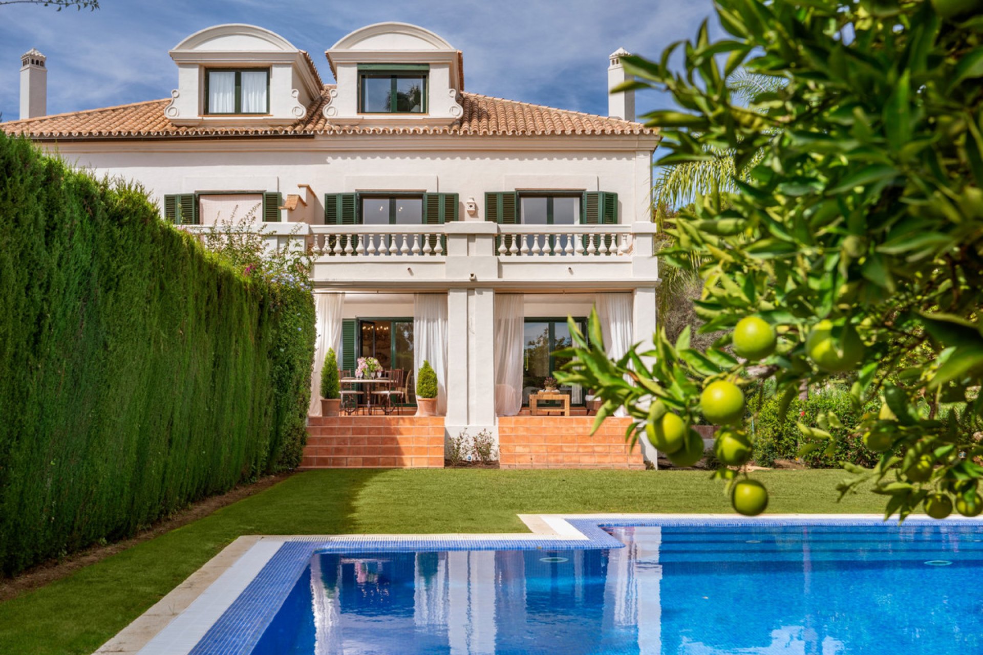 Resale - House - Semi-Detached House - Sotogrande