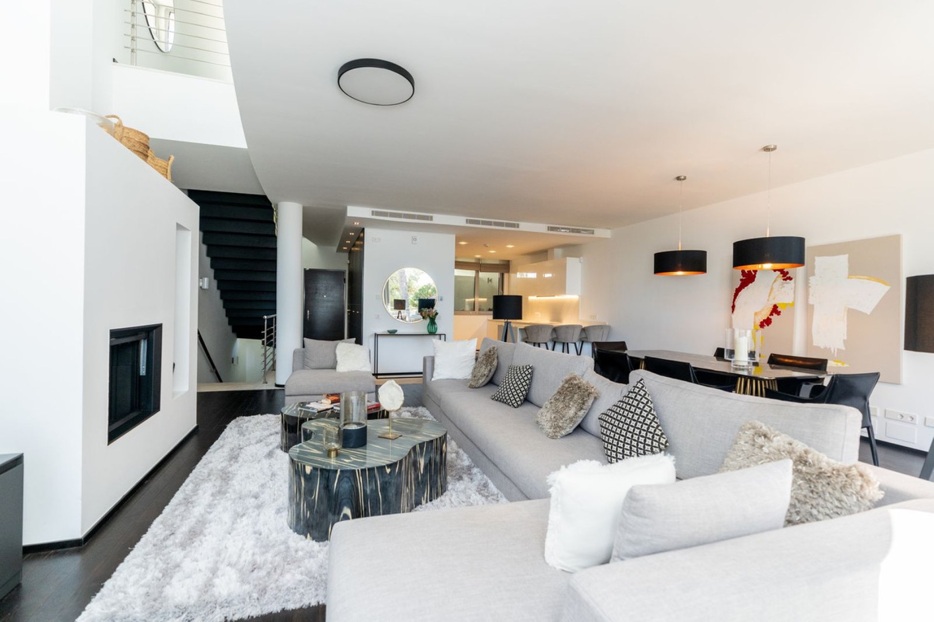 Resale - House - Sierra Blanca