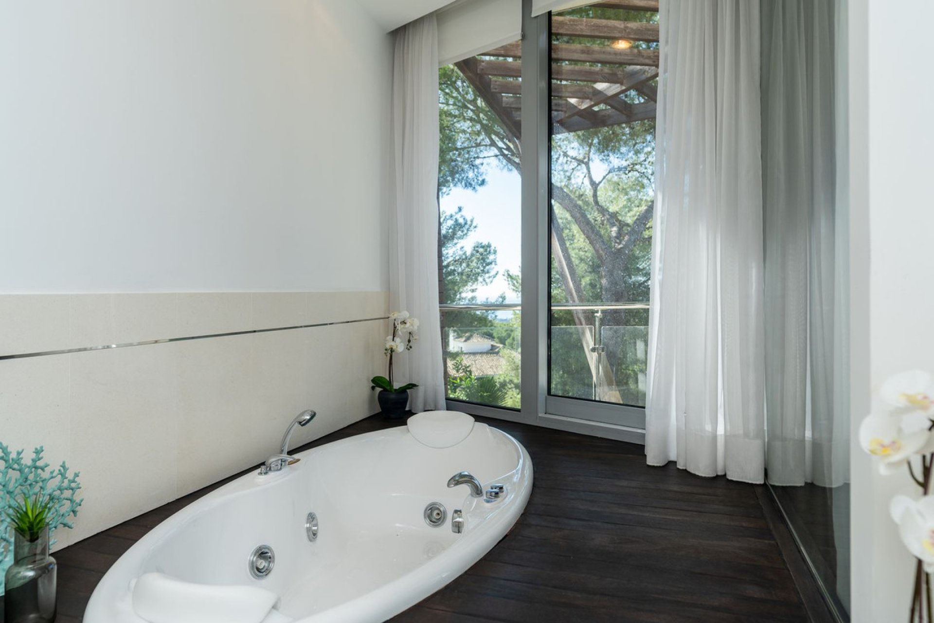 Resale - House - Sierra Blanca