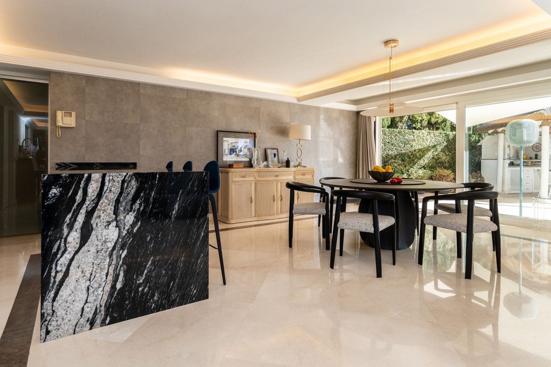 Resale - House - The Golden Mile