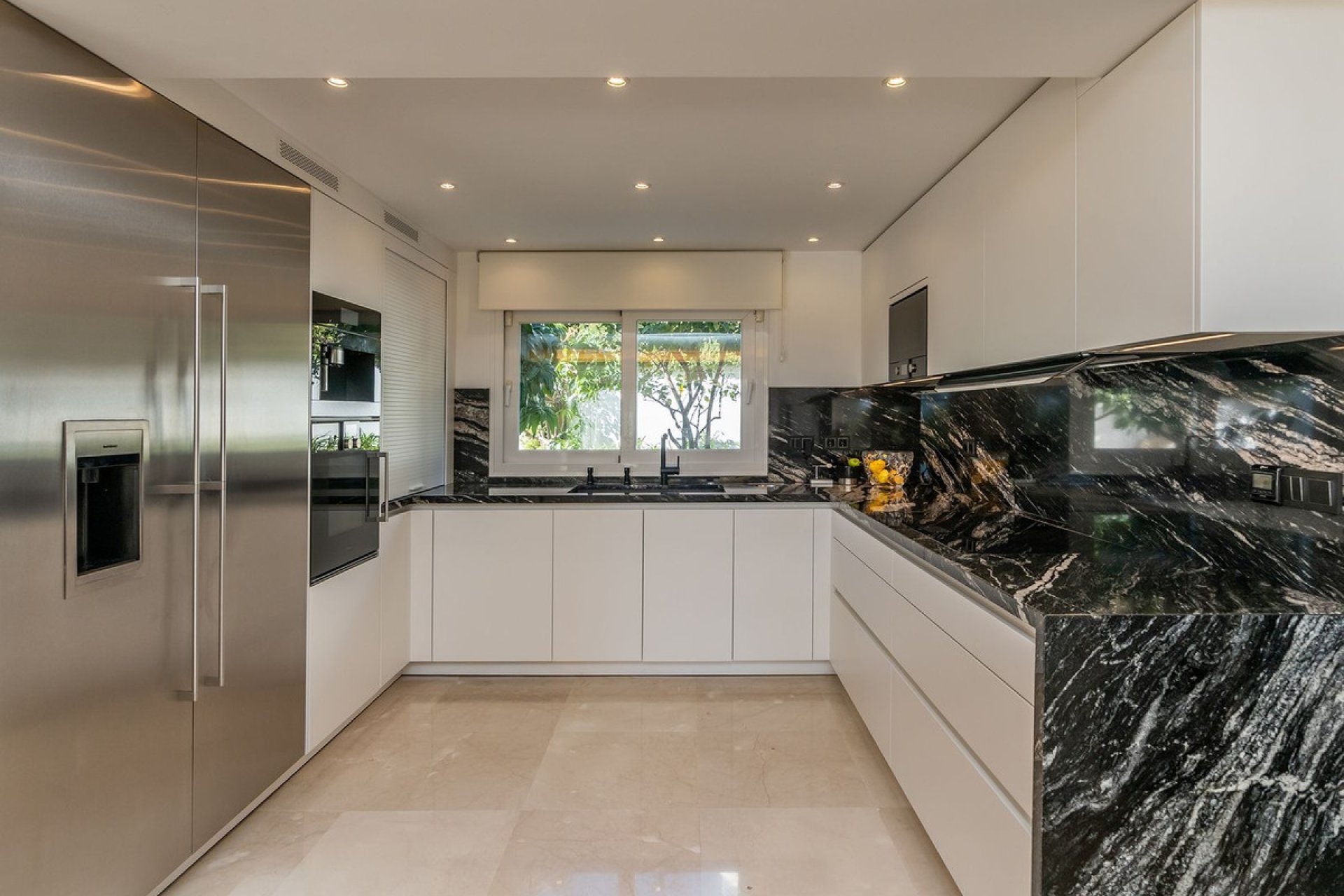 Resale - House - The Golden Mile