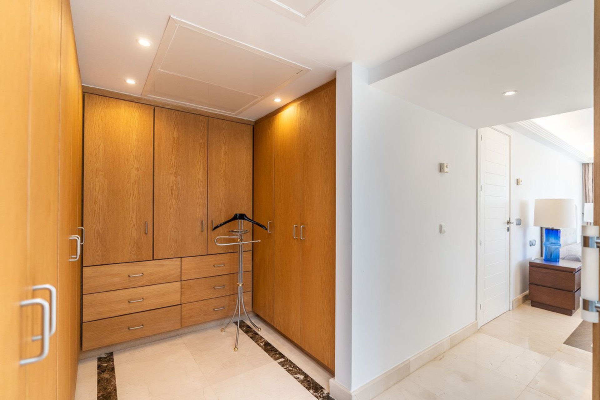 Resale - House - The Golden Mile