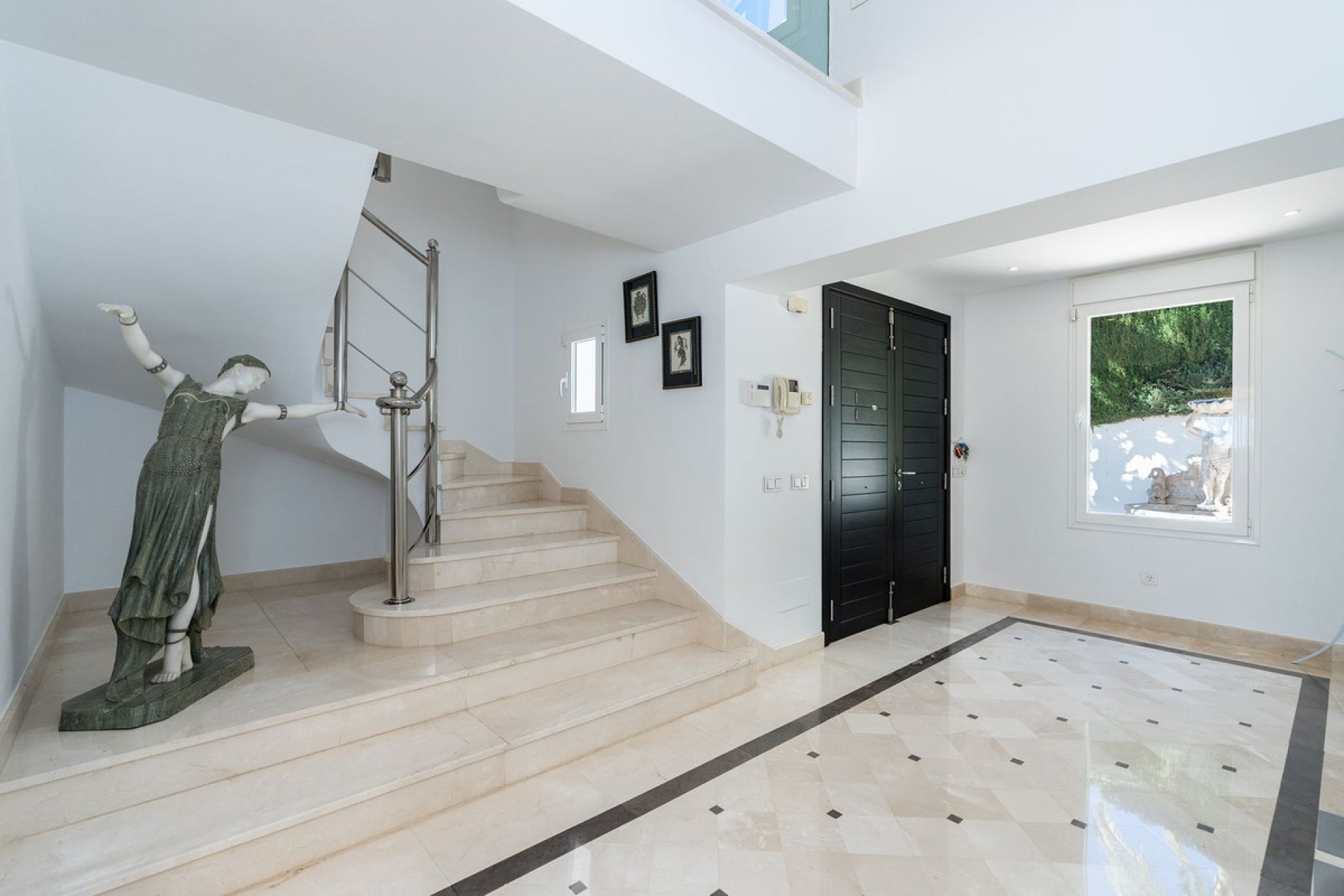 Resale - House - The Golden Mile