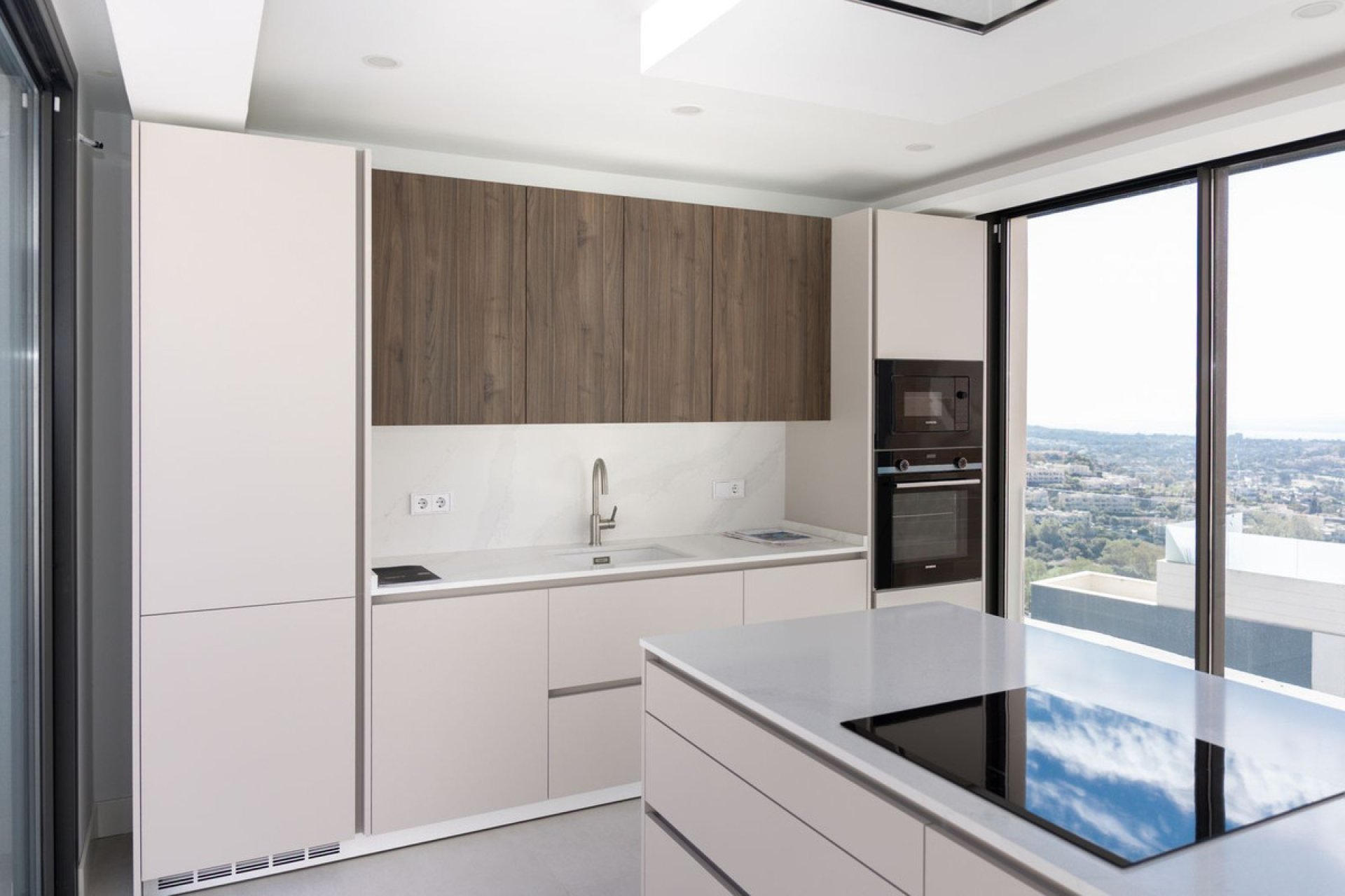 Resale - House - Townhouse - Benahavís - Benahavís Centro