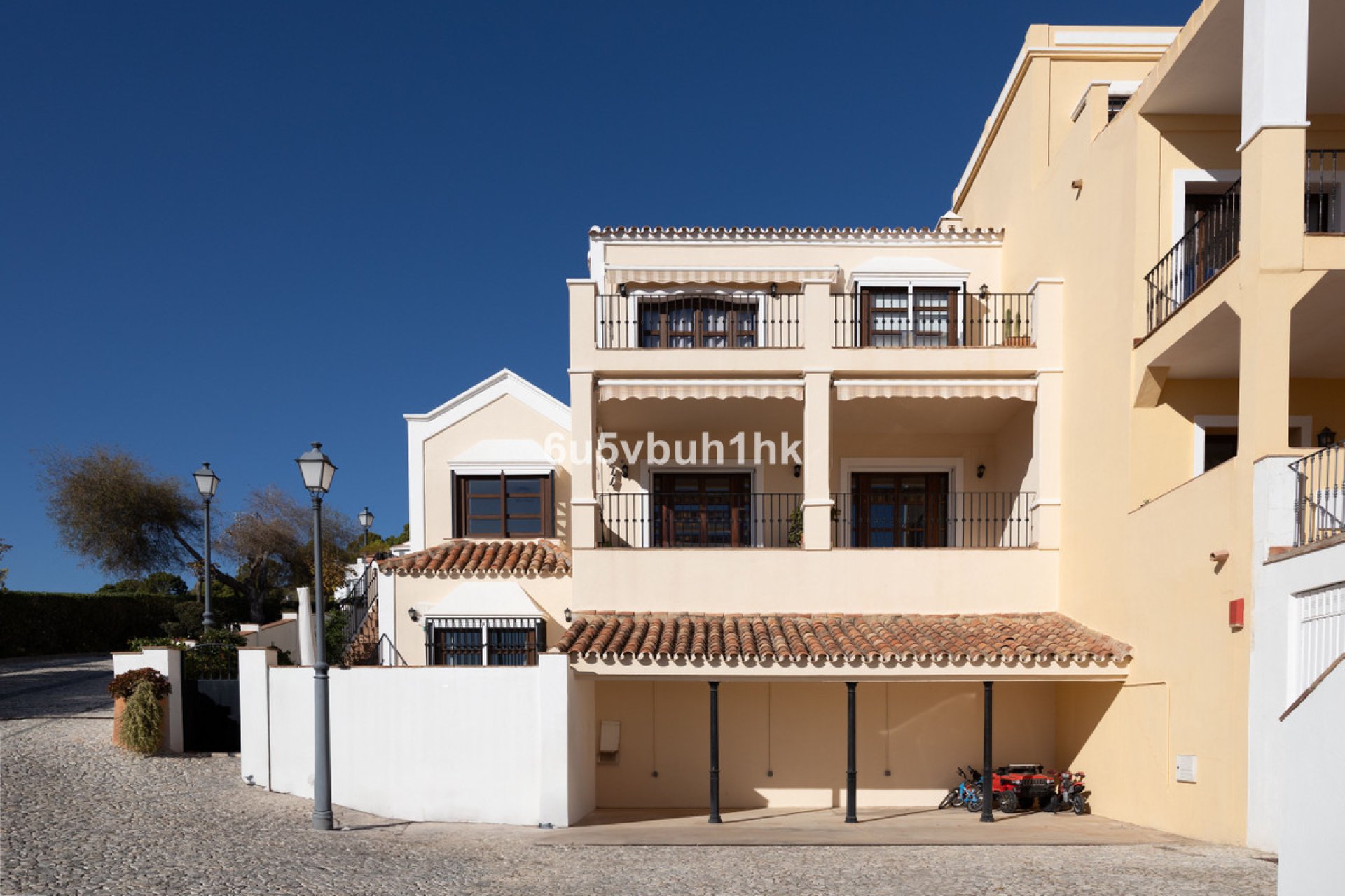 Resale - House - Townhouse - Benahavís - Benahavís Centro