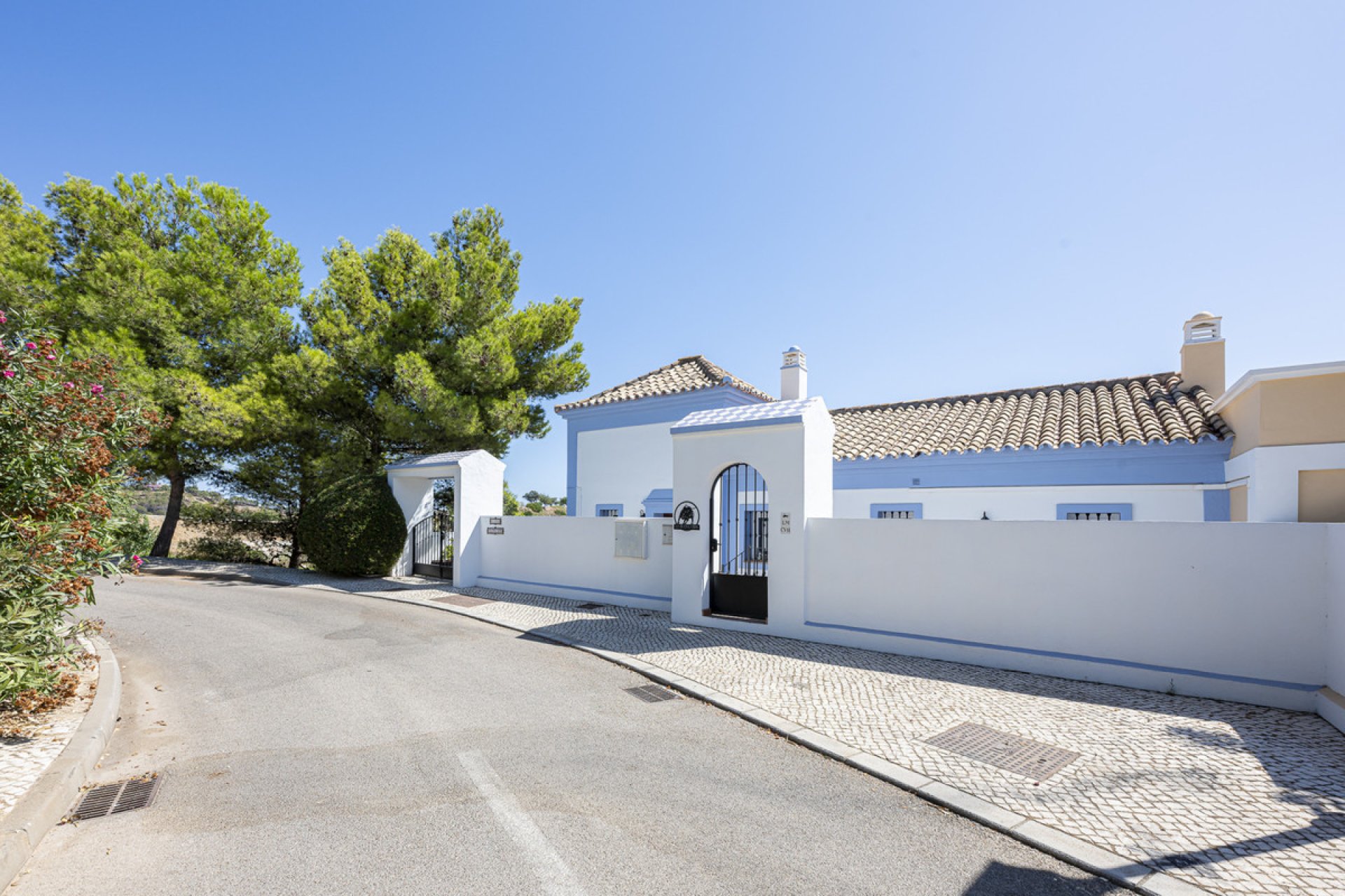 Resale - House - Townhouse - Benahavís - Benahavís Centro