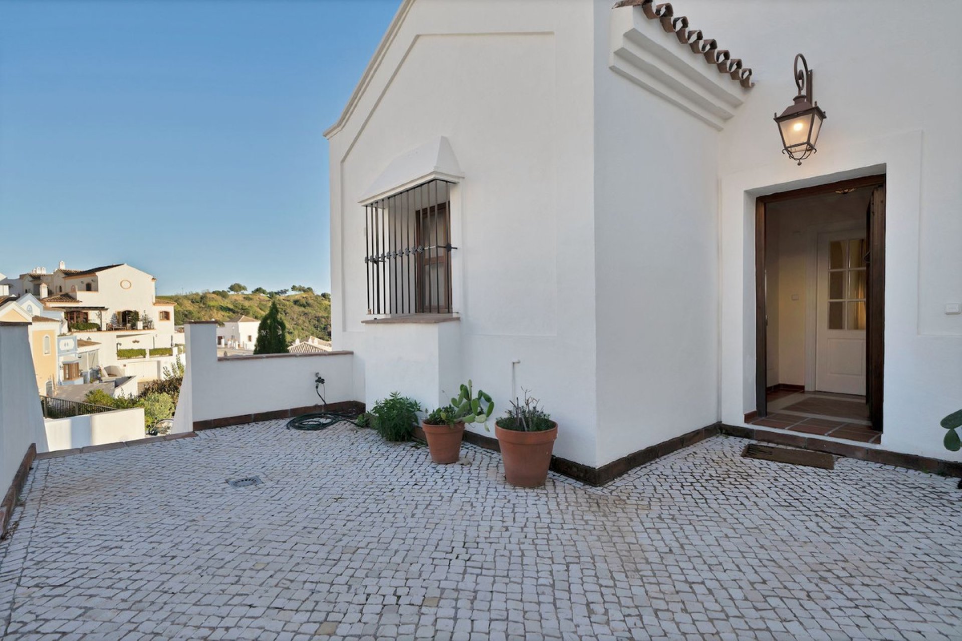 Resale - House - Townhouse - Benahavís - Benahavís Centro